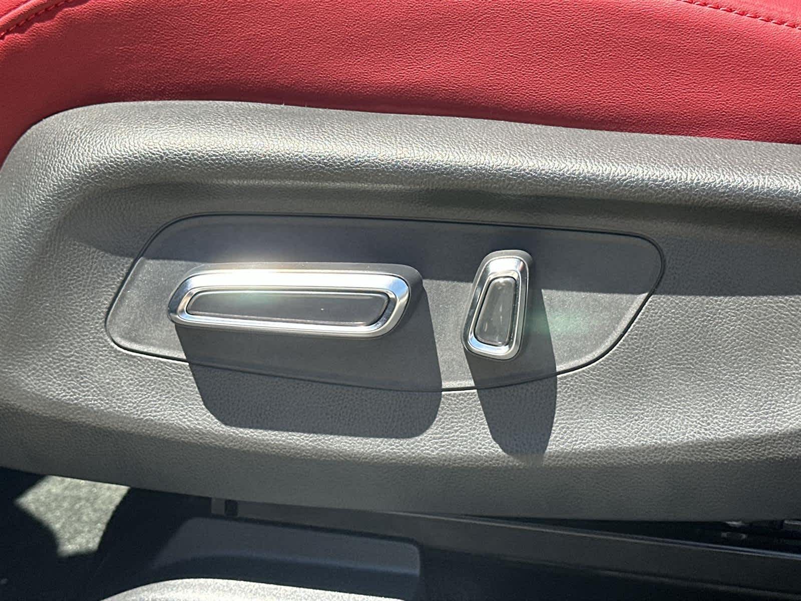 Thumbnail: 2025 Acura ADX - 21