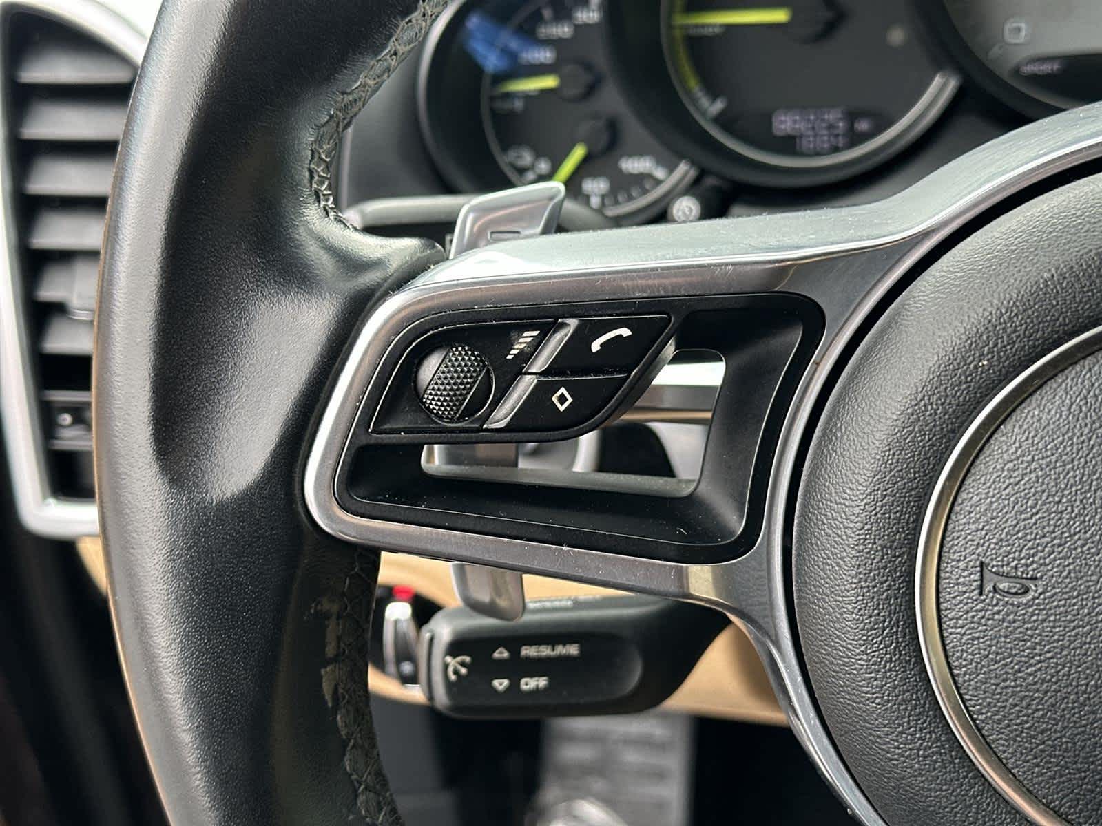 Thumbnail: 2017 Porsche Cayenne - 24