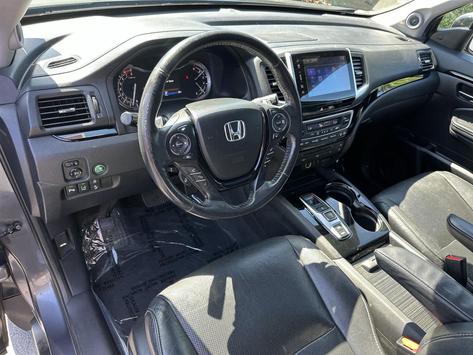 Thumbnail: 2017 Honda Pilot - 2