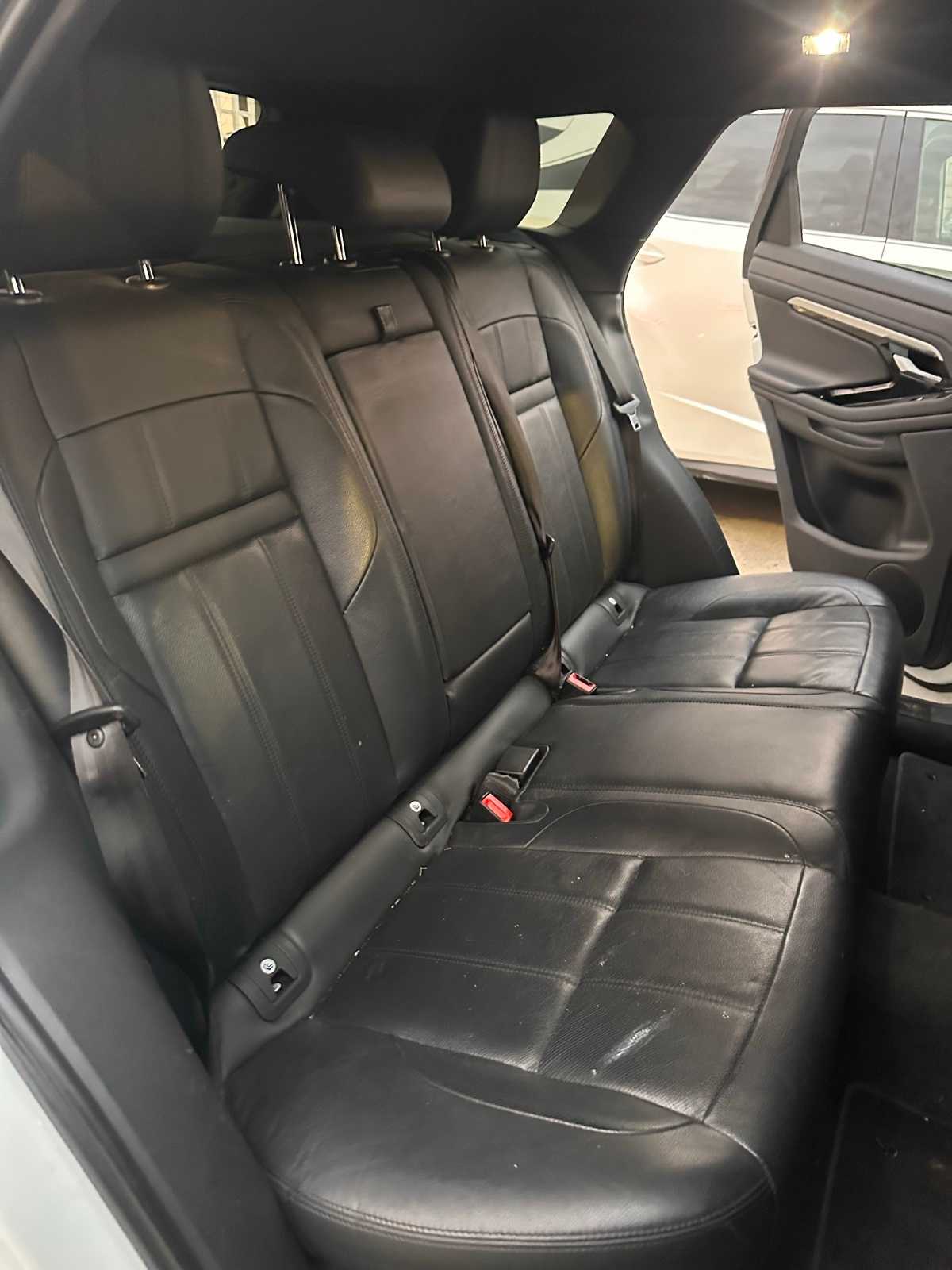 Thumbnail: 2020 Land Rover Range Rover Evoque - 13