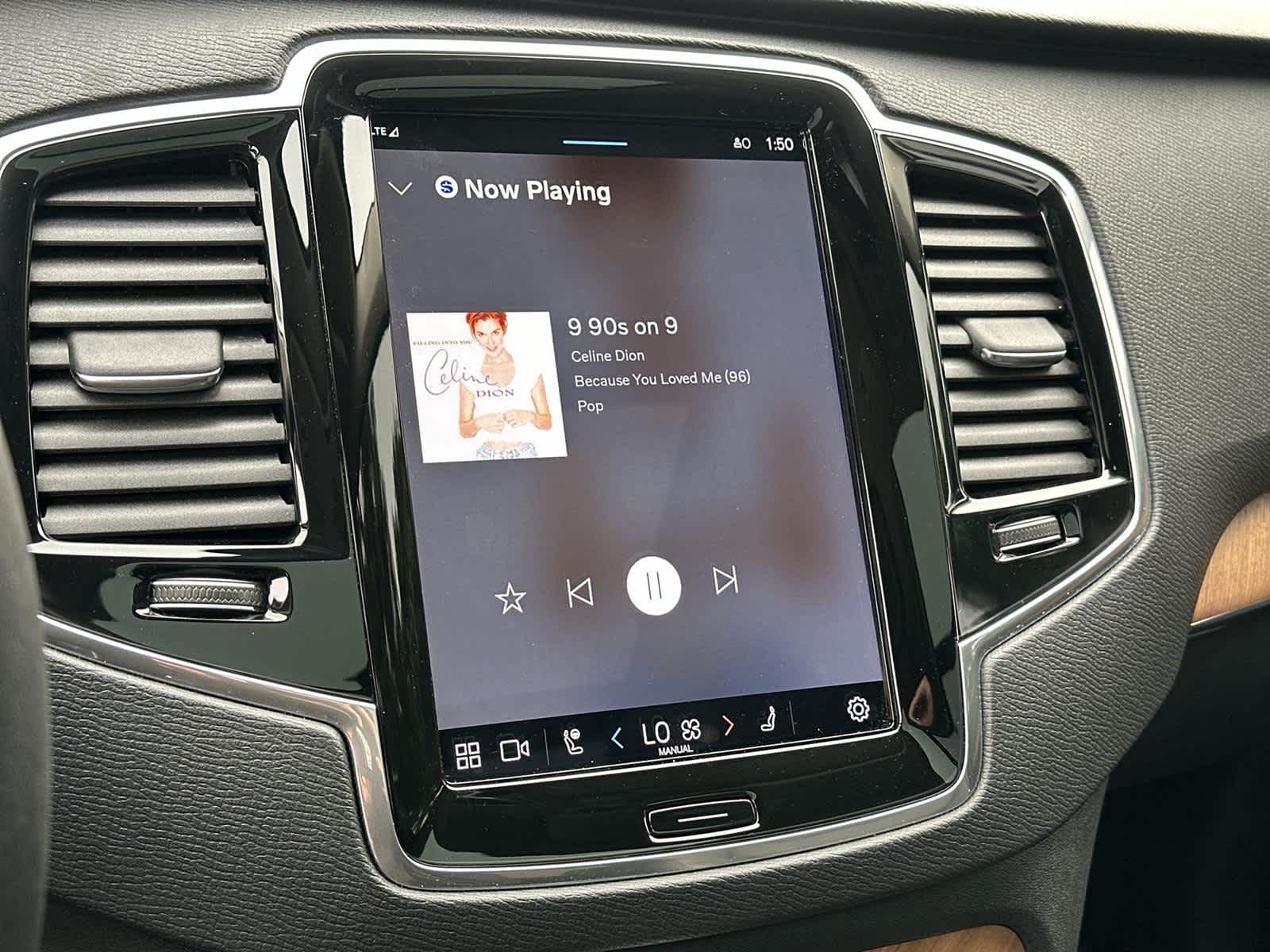 Thumbnail: 2025 Volvo XC90 - 15