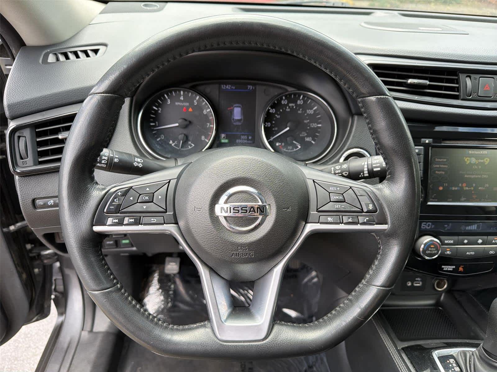 Thumbnail: 2018 Nissan Rogue - 16