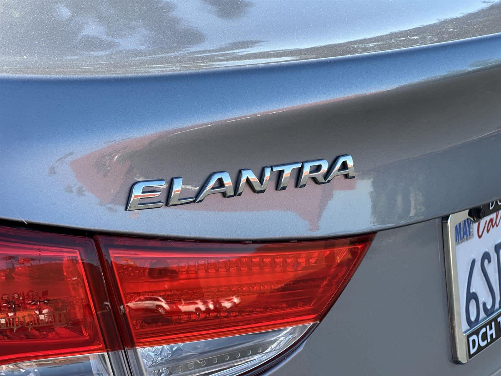 Thumbnail: 2011 Hyundai Elantra - 7