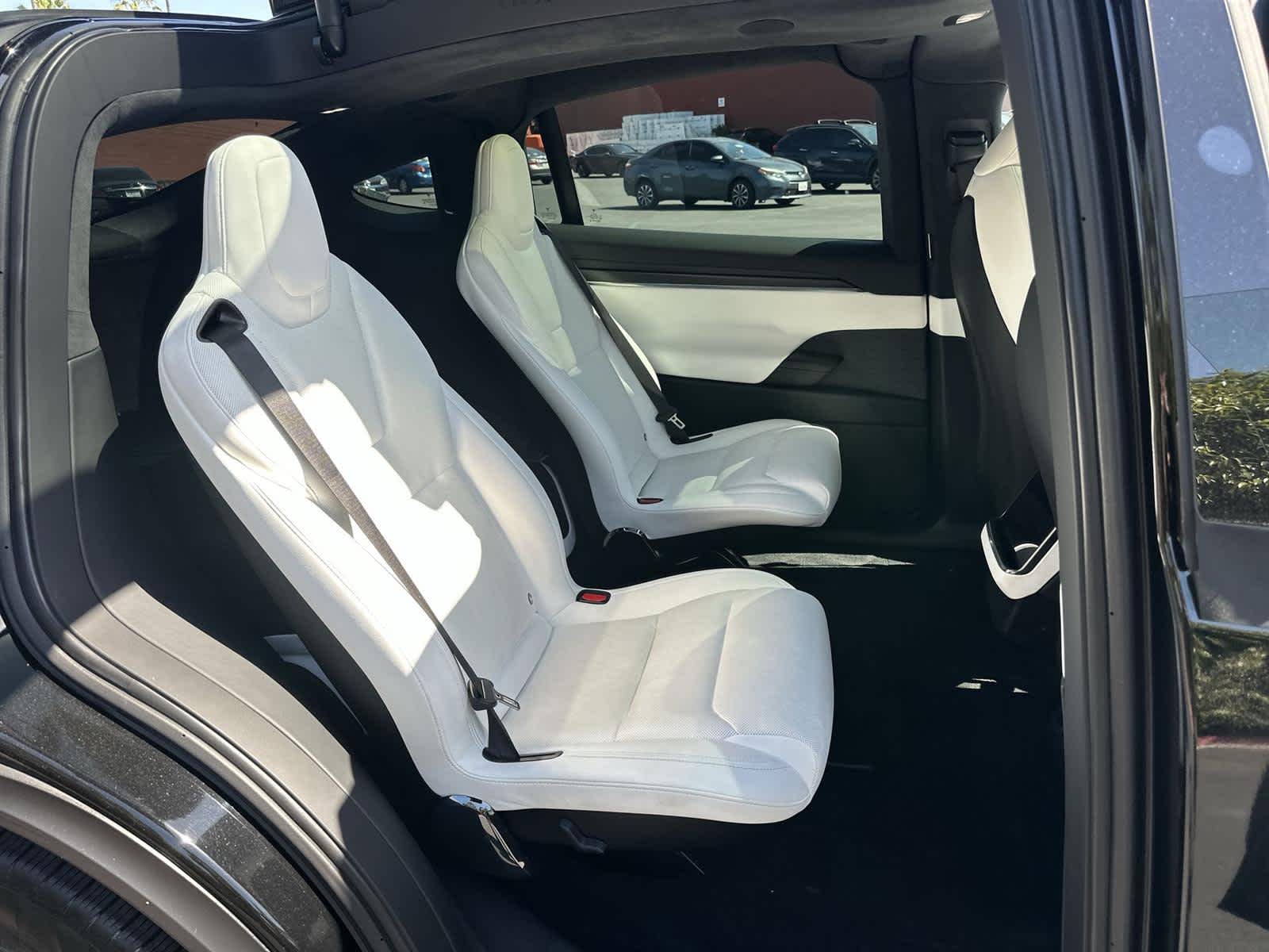 Thumbnail: 2026 Tesla Model X - 13