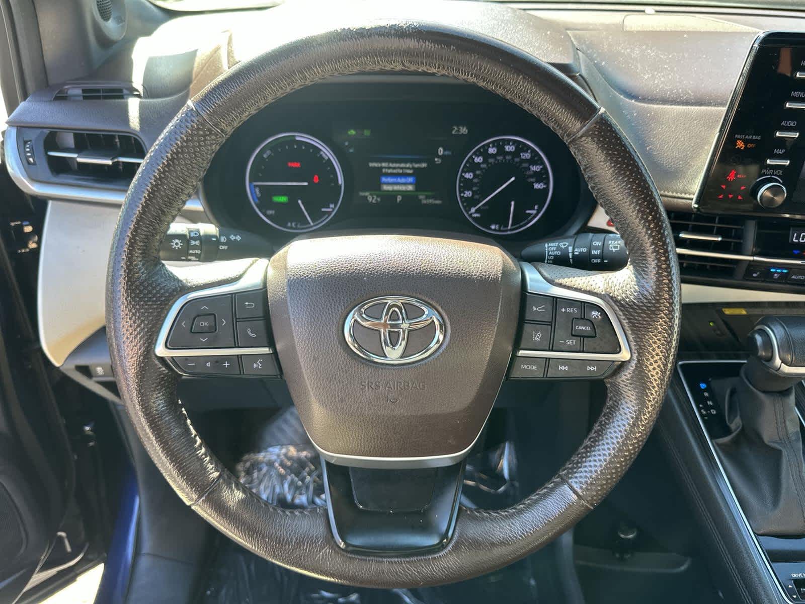 Thumbnail: 2023 Toyota Sienna - 14