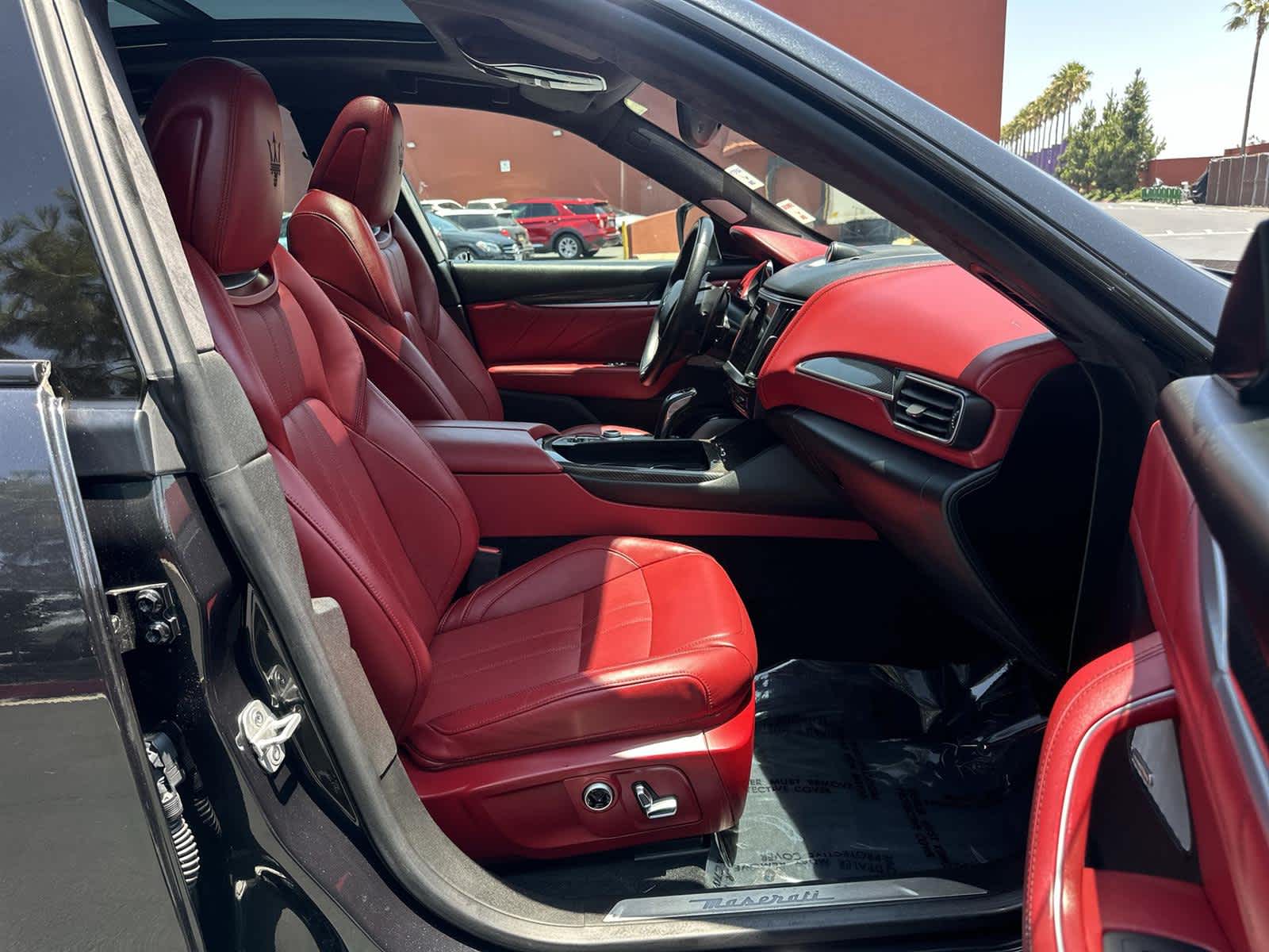 Thumbnail: 2021 Maserati Levante - 14