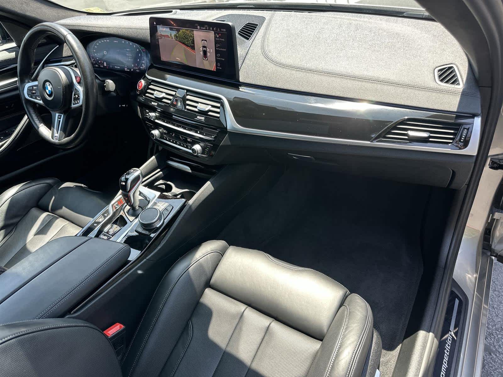 Thumbnail: 2022 BMW M5 - 12