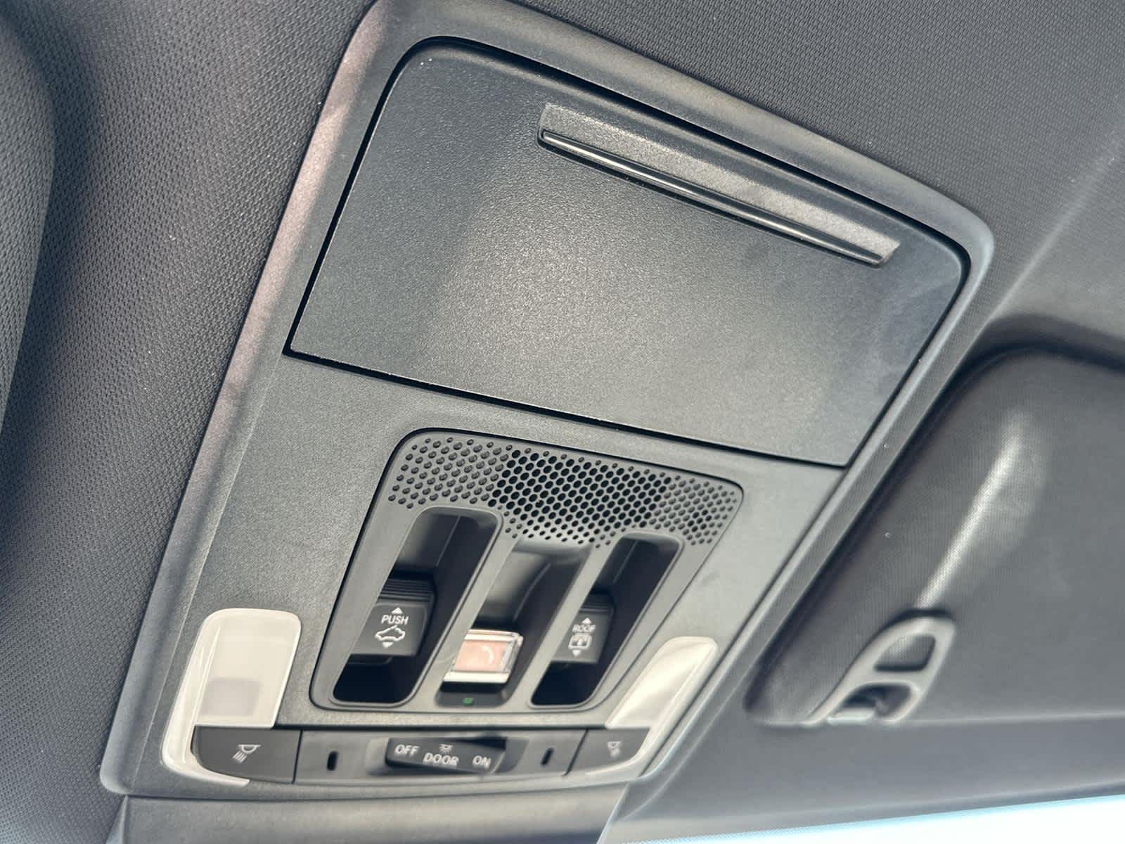 Thumbnail: 2025 Acura ADX - 30