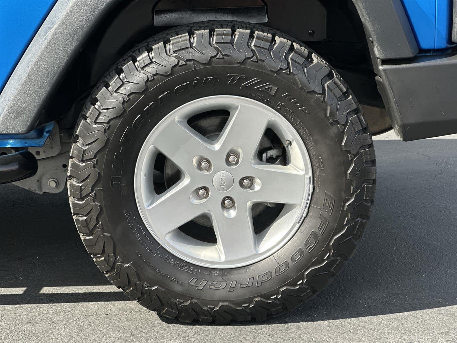 Thumbnail: 2015 Jeep Wrangler - 8