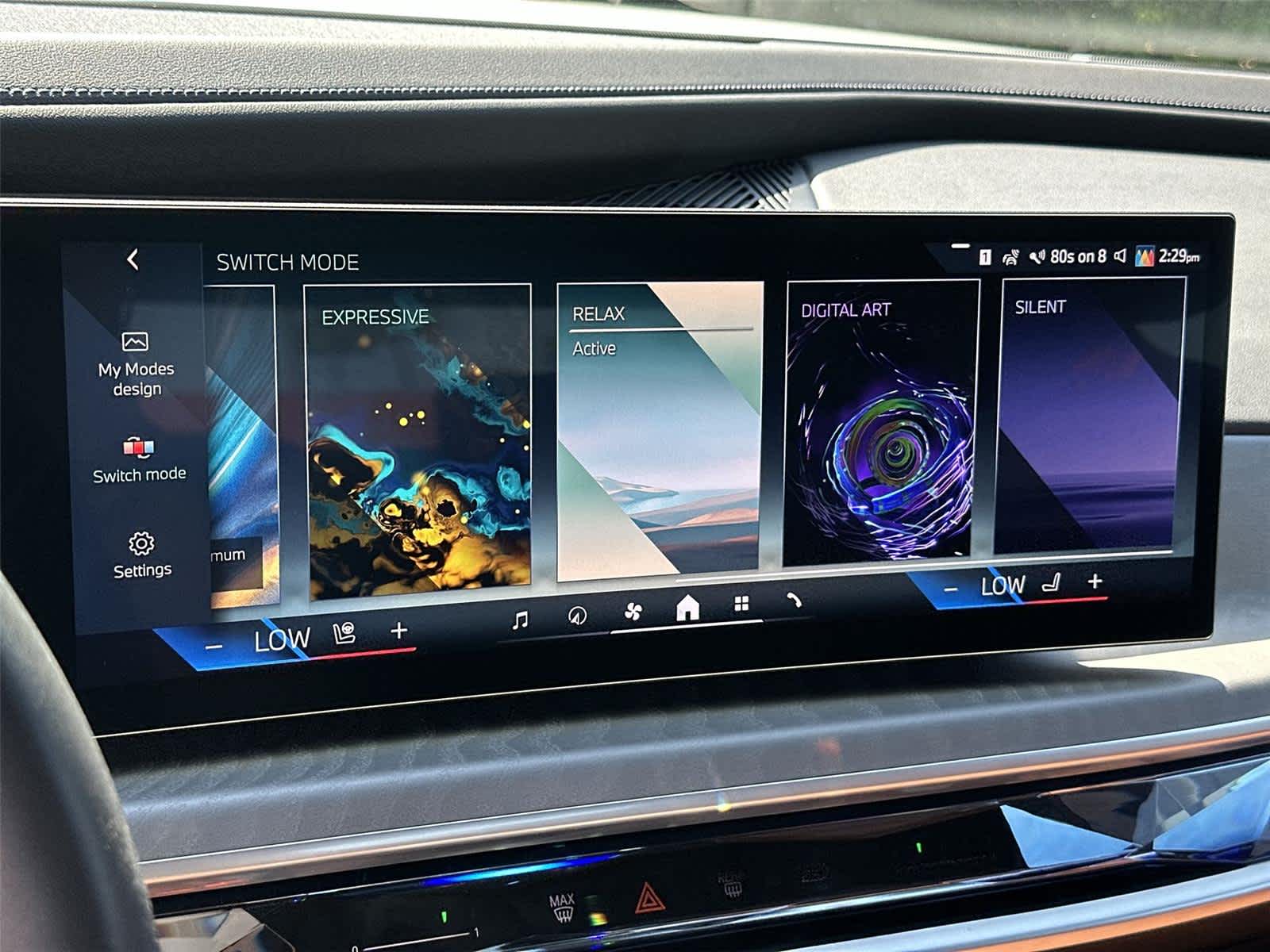 Thumbnail: 2025 BMW i7 - 37