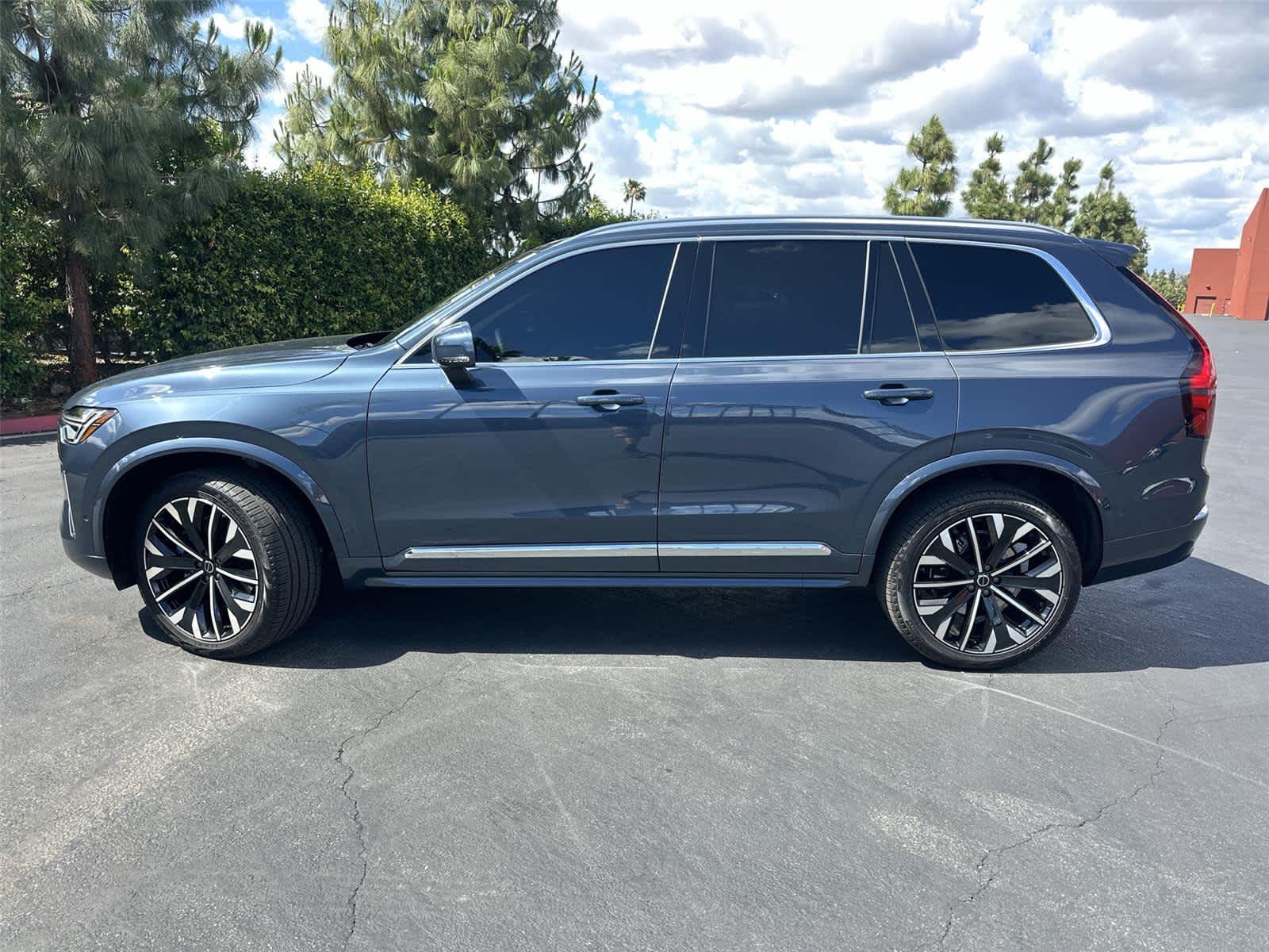 Thumbnail: 2026 Volvo XC90 - 3