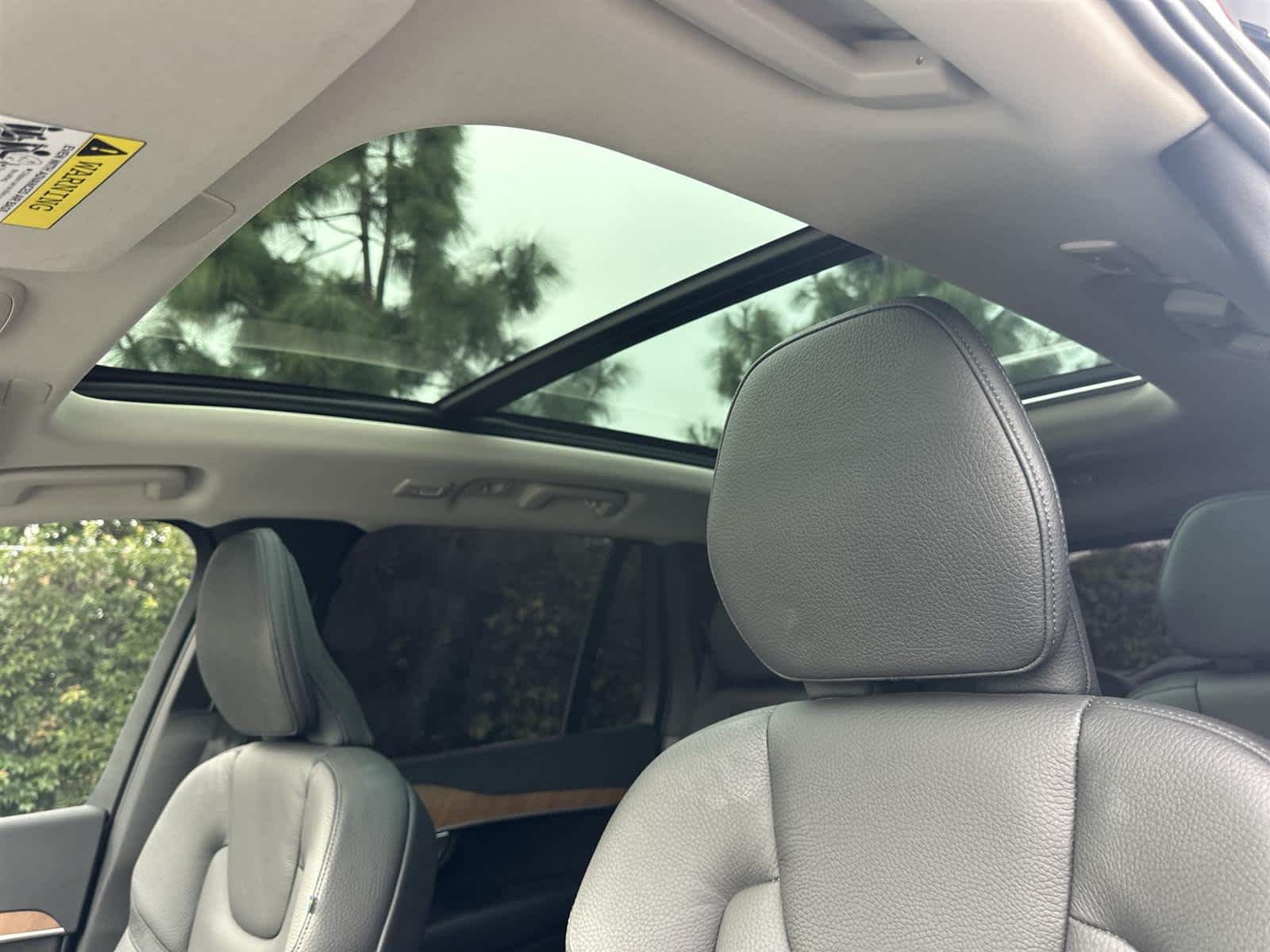 Thumbnail: 2025 Volvo XC90 - 30