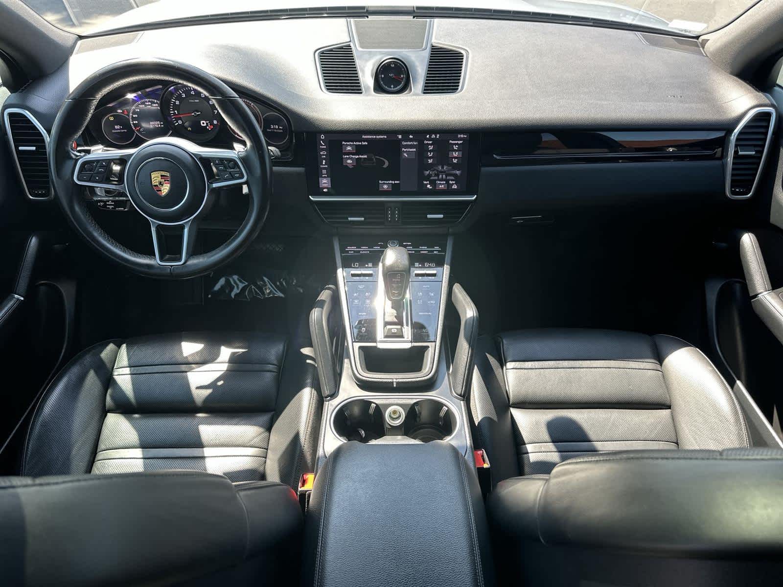 Thumbnail: 2020 Porsche Cayenne - 10