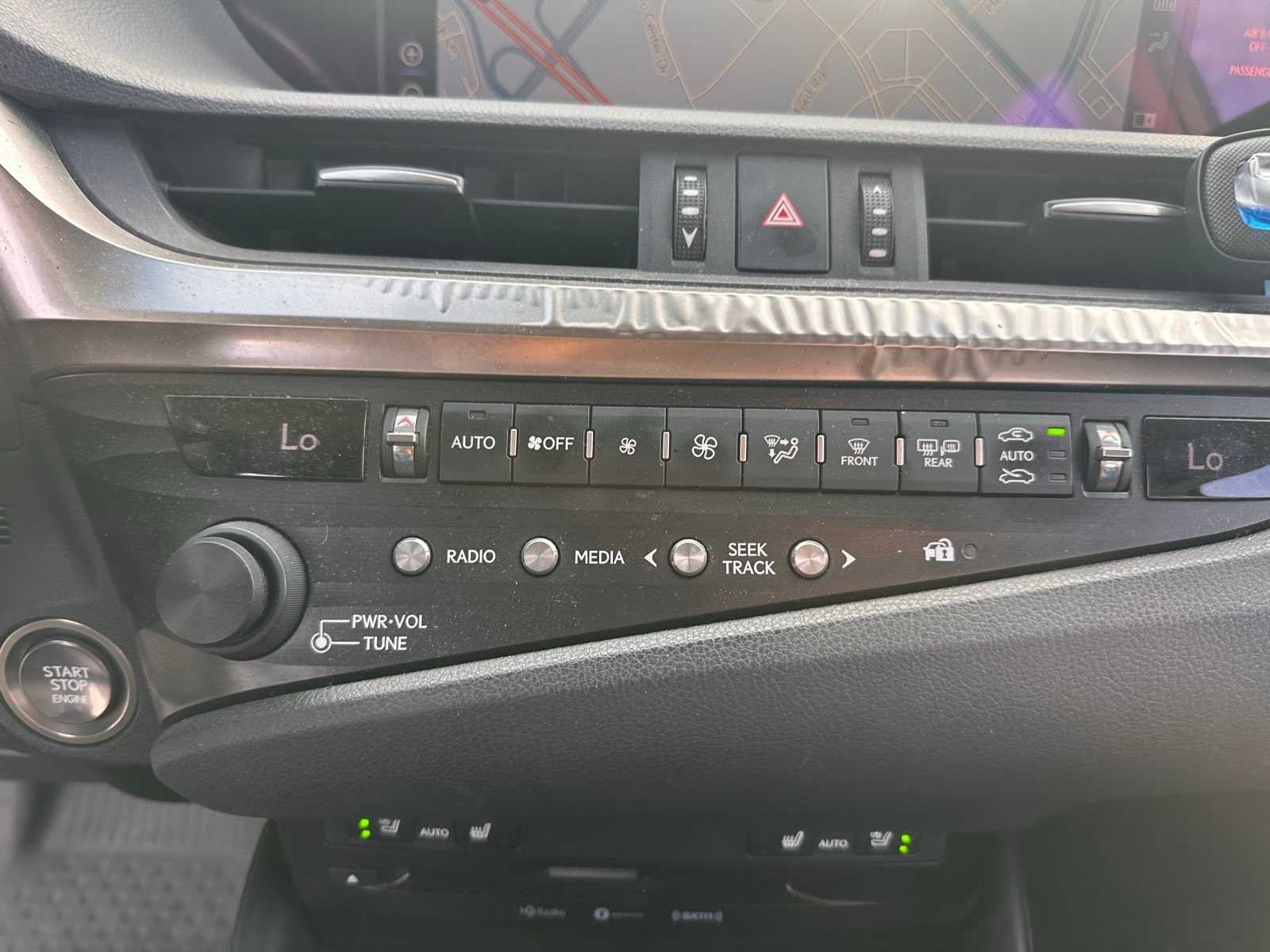 Thumbnail: 2019 Lexus ES - 14