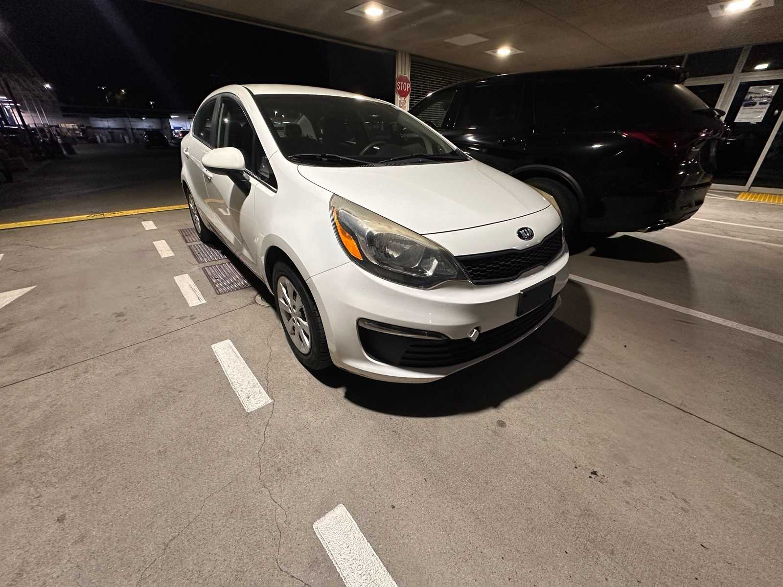 Thumbnail: 2016 Kia Rio - 7