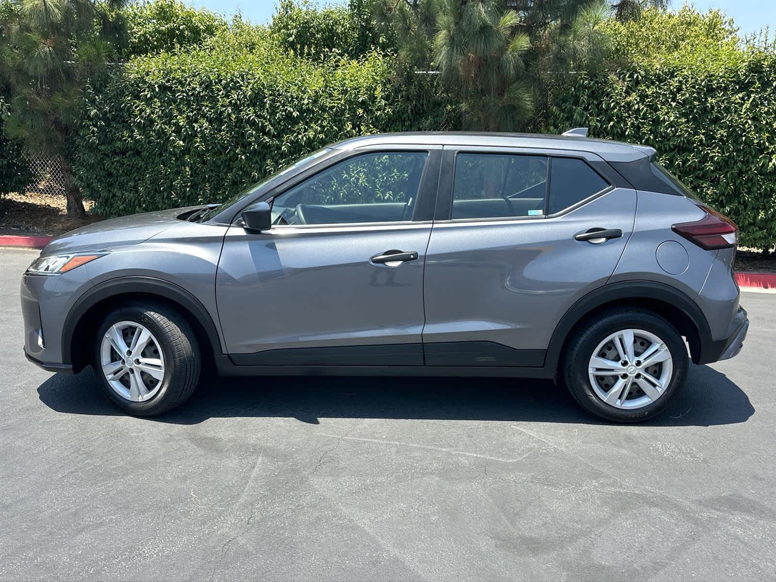 Thumbnail: 2021 Nissan Kicks - 3