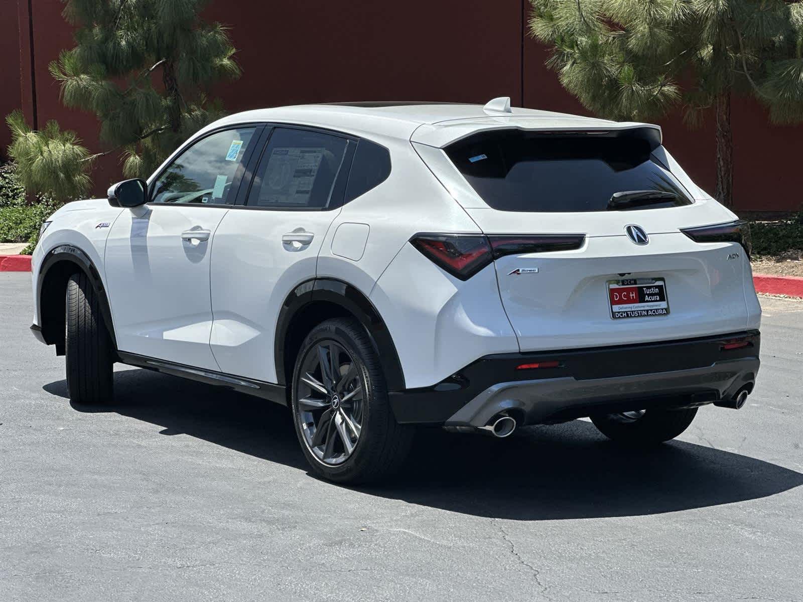 Thumbnail: 2025 Acura ADX - 4