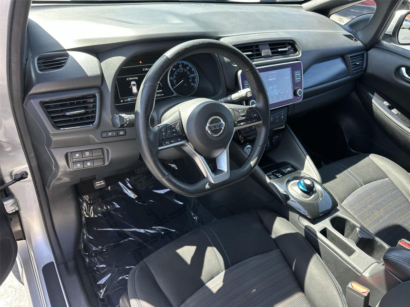 Thumbnail: 2022 Nissan Leaf - 2
