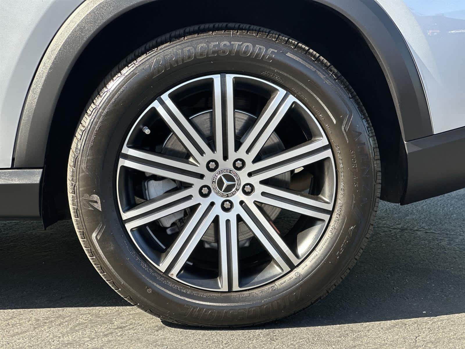 Thumbnail: 2025 Mercedes-Benz GLE - 8