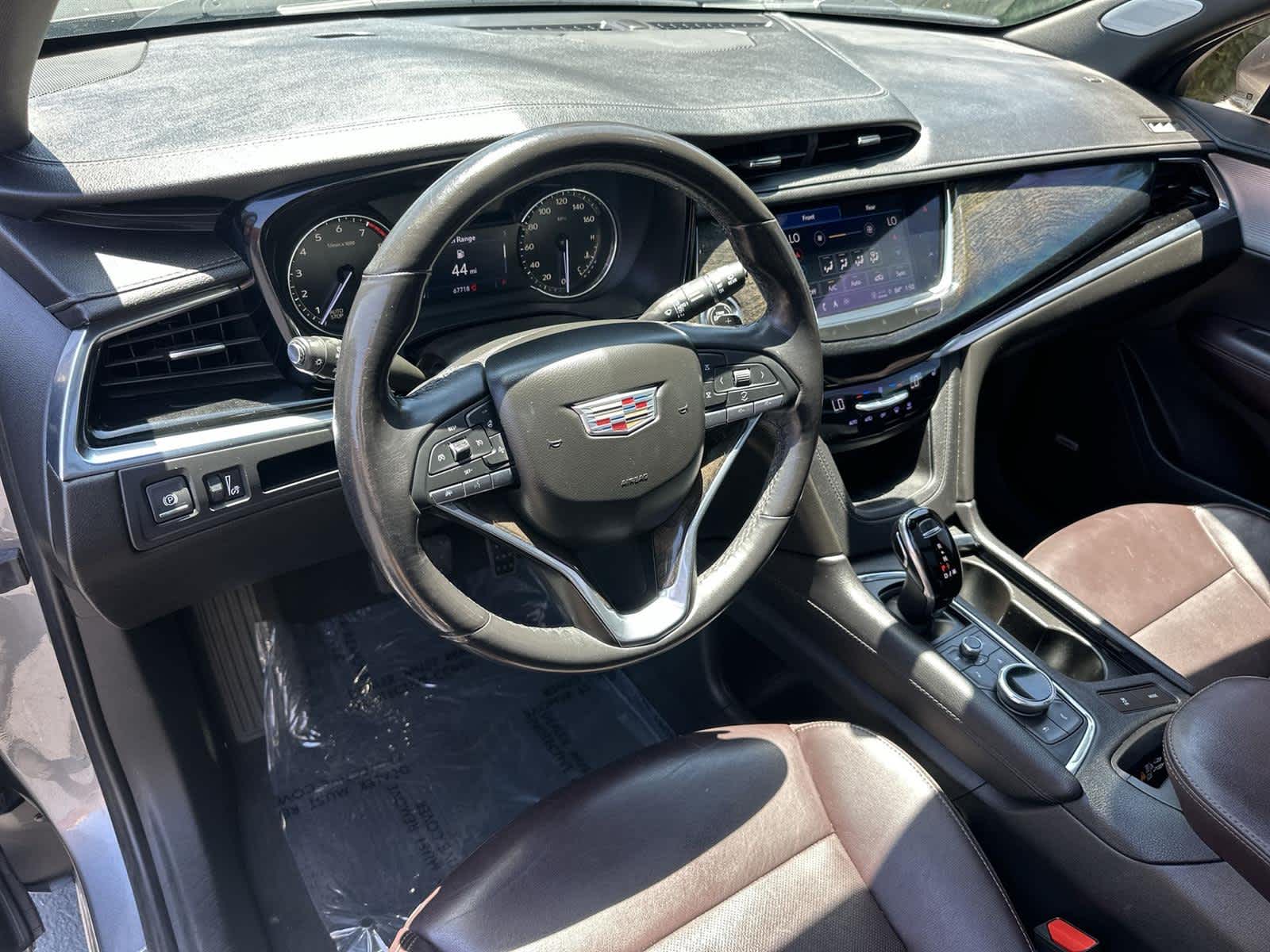 Thumbnail: 2021 Cadillac XT6 - 2