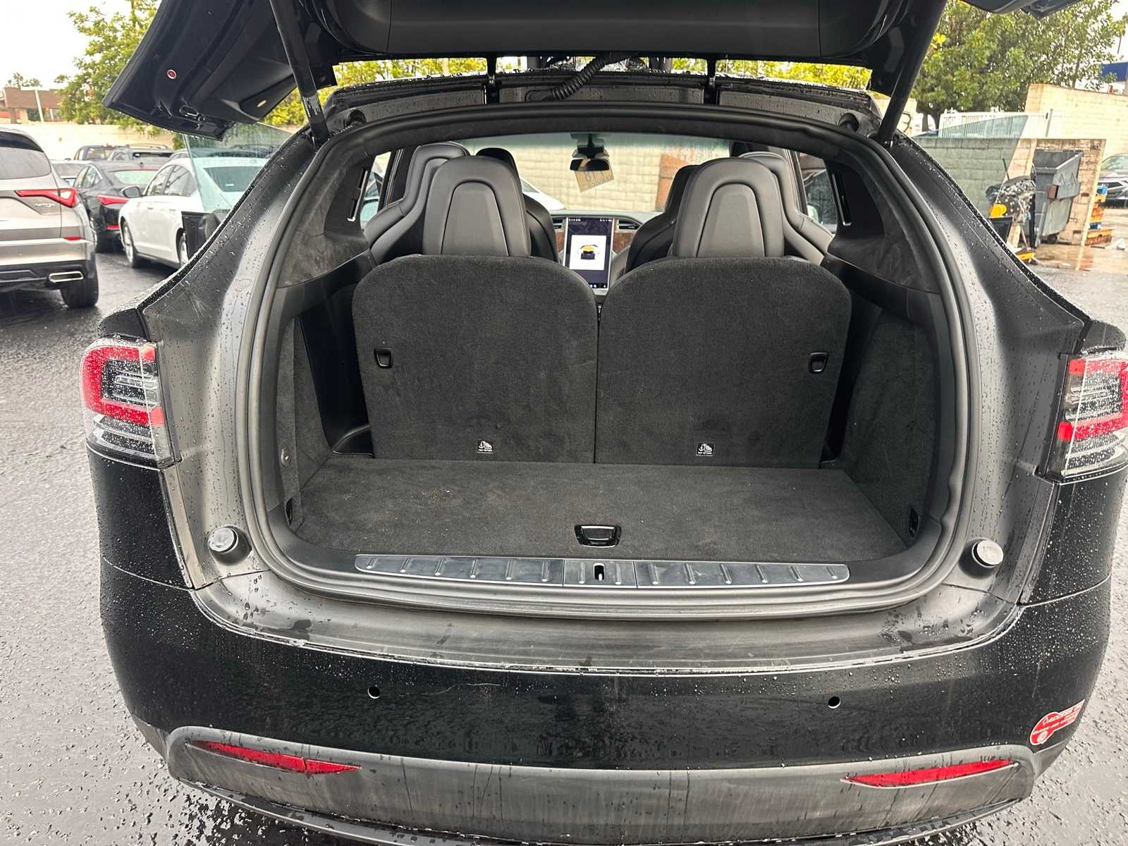 Thumbnail: 2018 Tesla Model X - 10