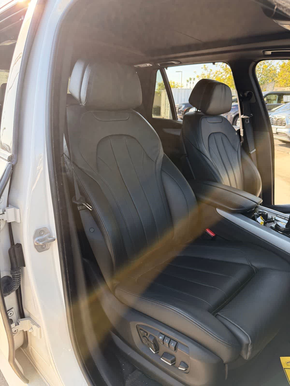Thumbnail: 2015 BMW X5 - 12