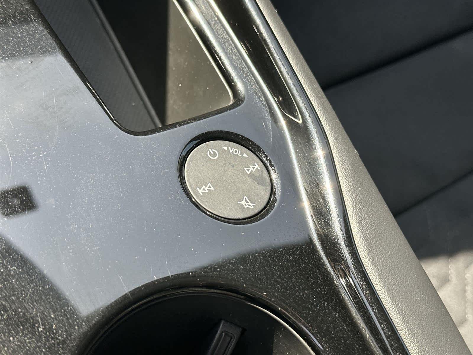 Thumbnail: 2022 Audi e-tron GT - 28