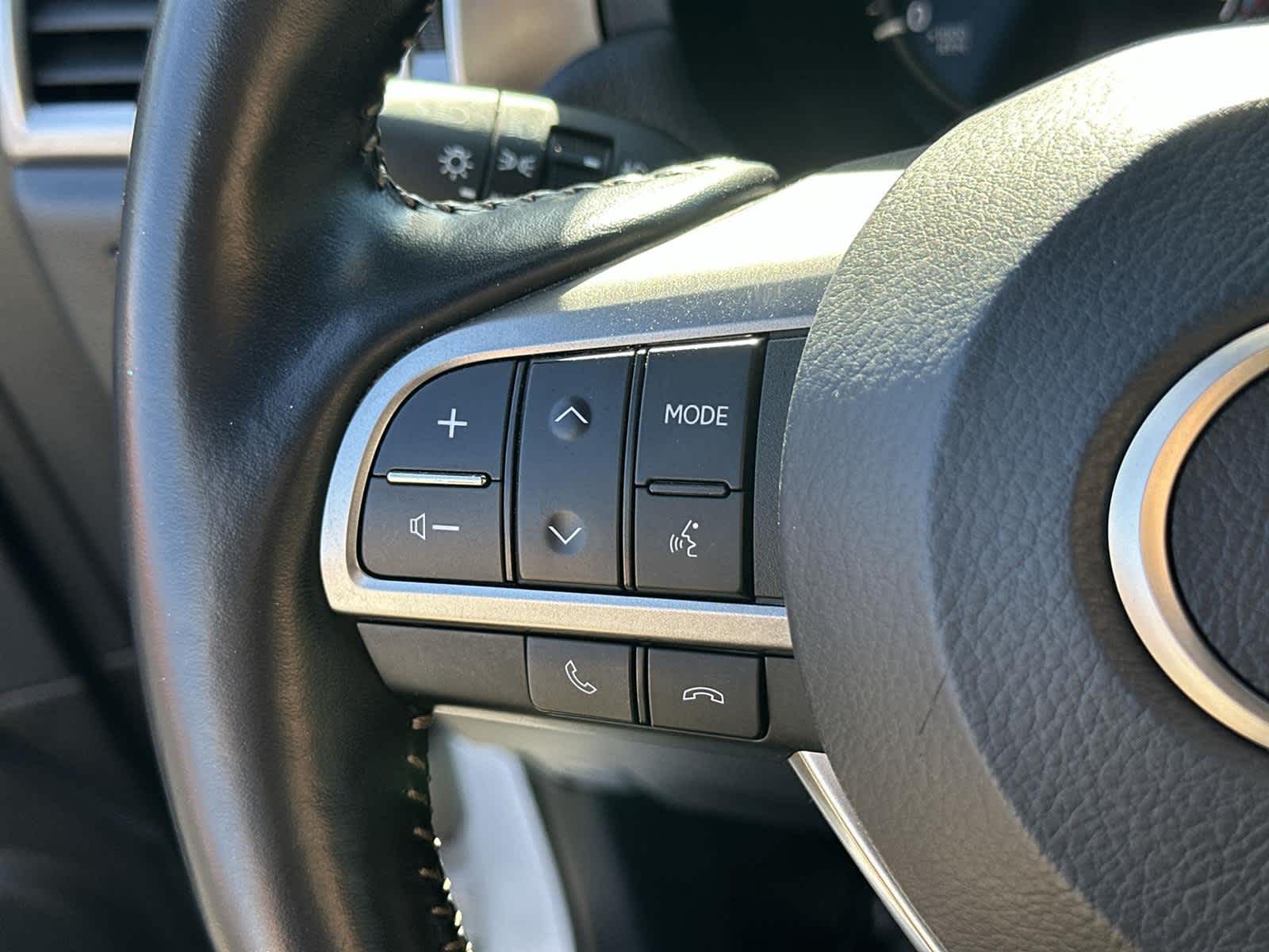 Thumbnail: 2022 Lexus GX - 24