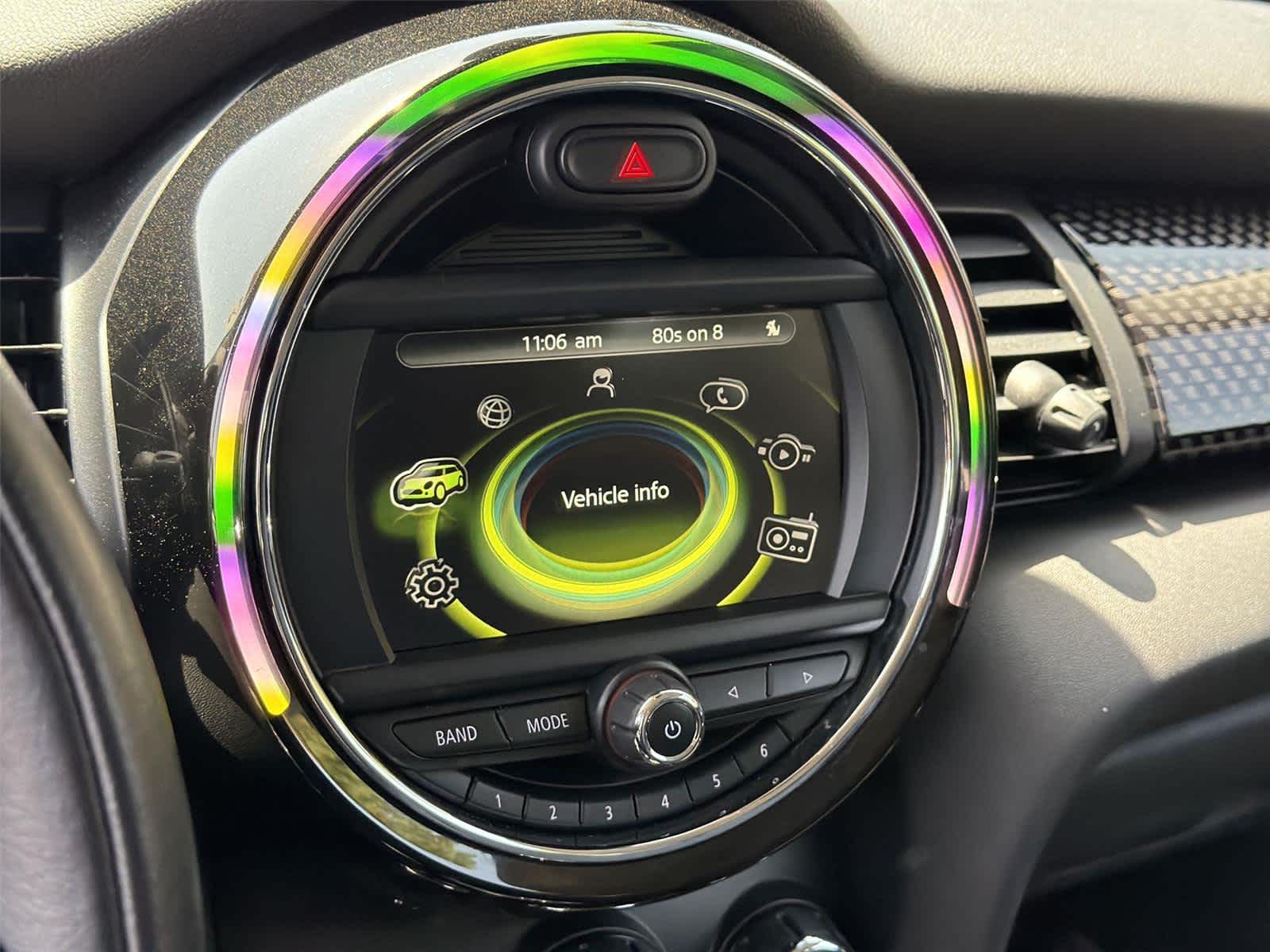 Thumbnail: 2018 MINI Cooper Hardtop - 38