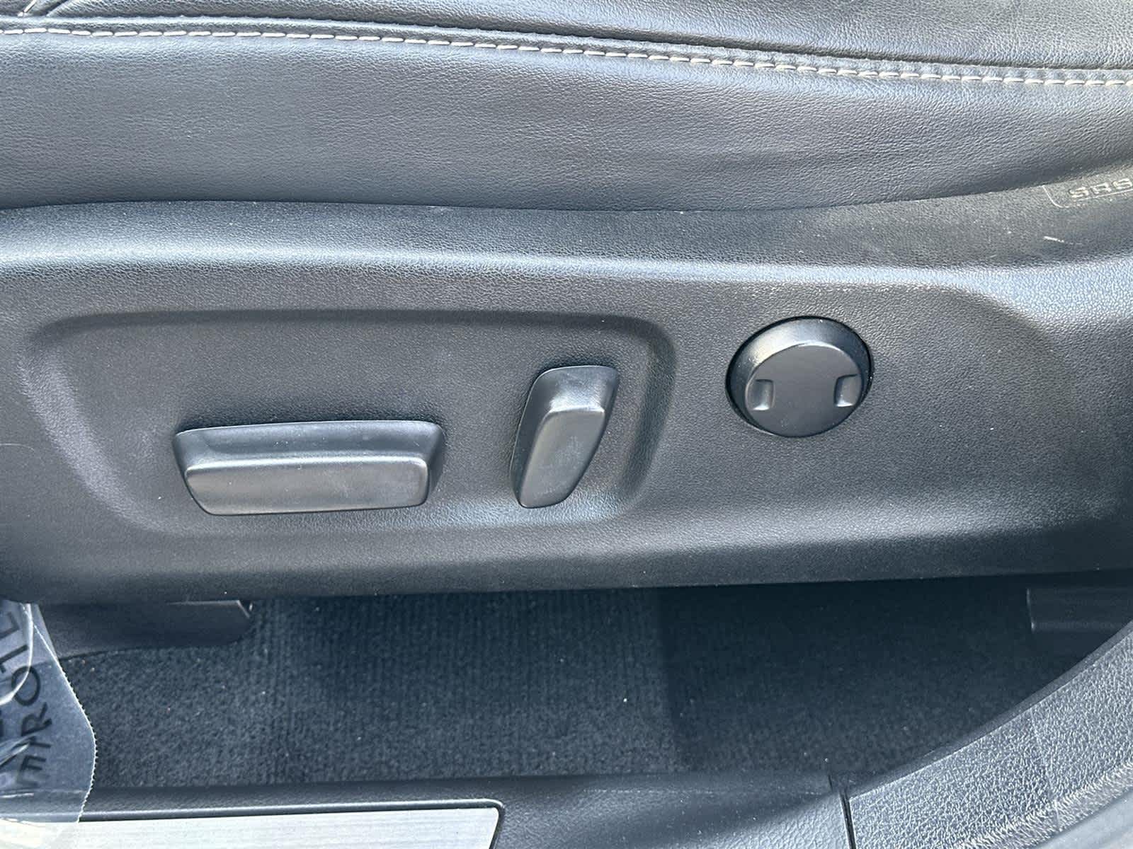 Thumbnail: 2020 Lexus RX - 22