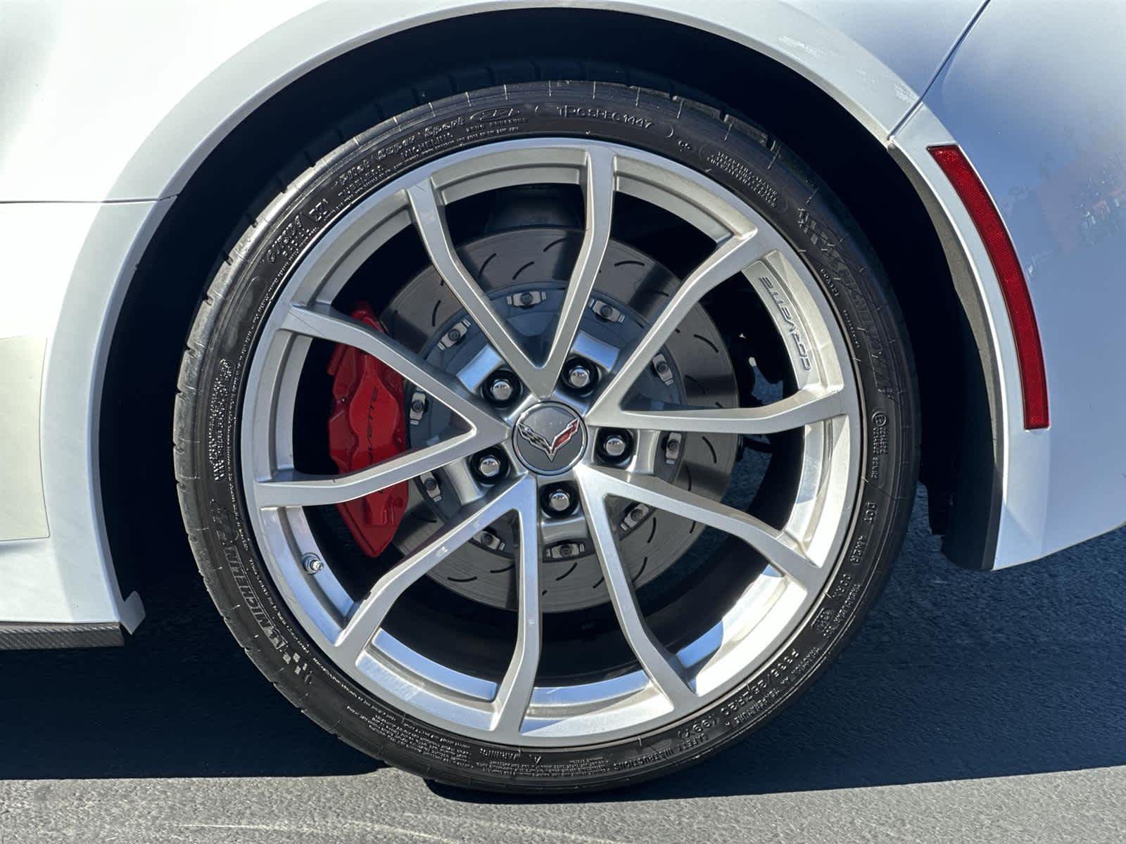 Thumbnail: 2019 Chevrolet Corvette - 8