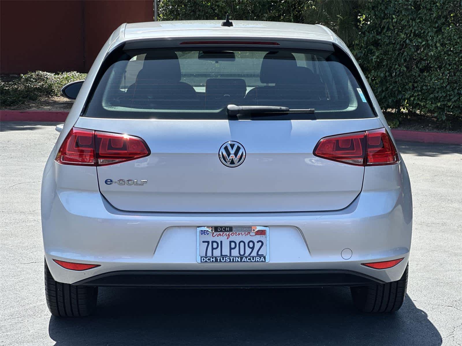 Thumbnail: 2016 Volkswagen e-Golf - 6