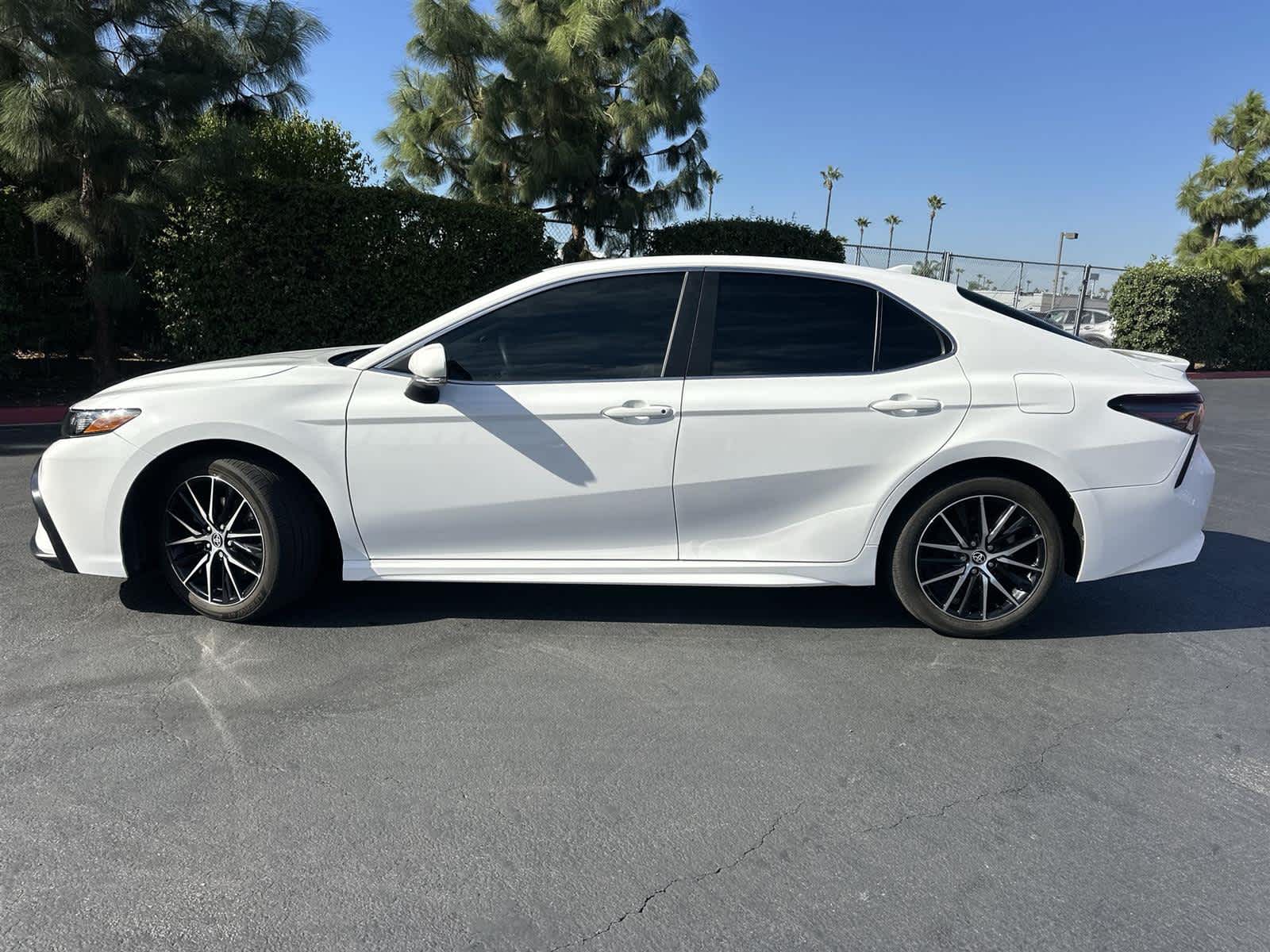 Thumbnail: 2023 Toyota Camry - 3