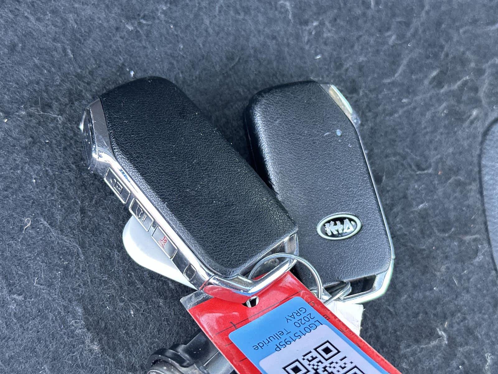 Thumbnail: 2020 Kia Telluride - 20