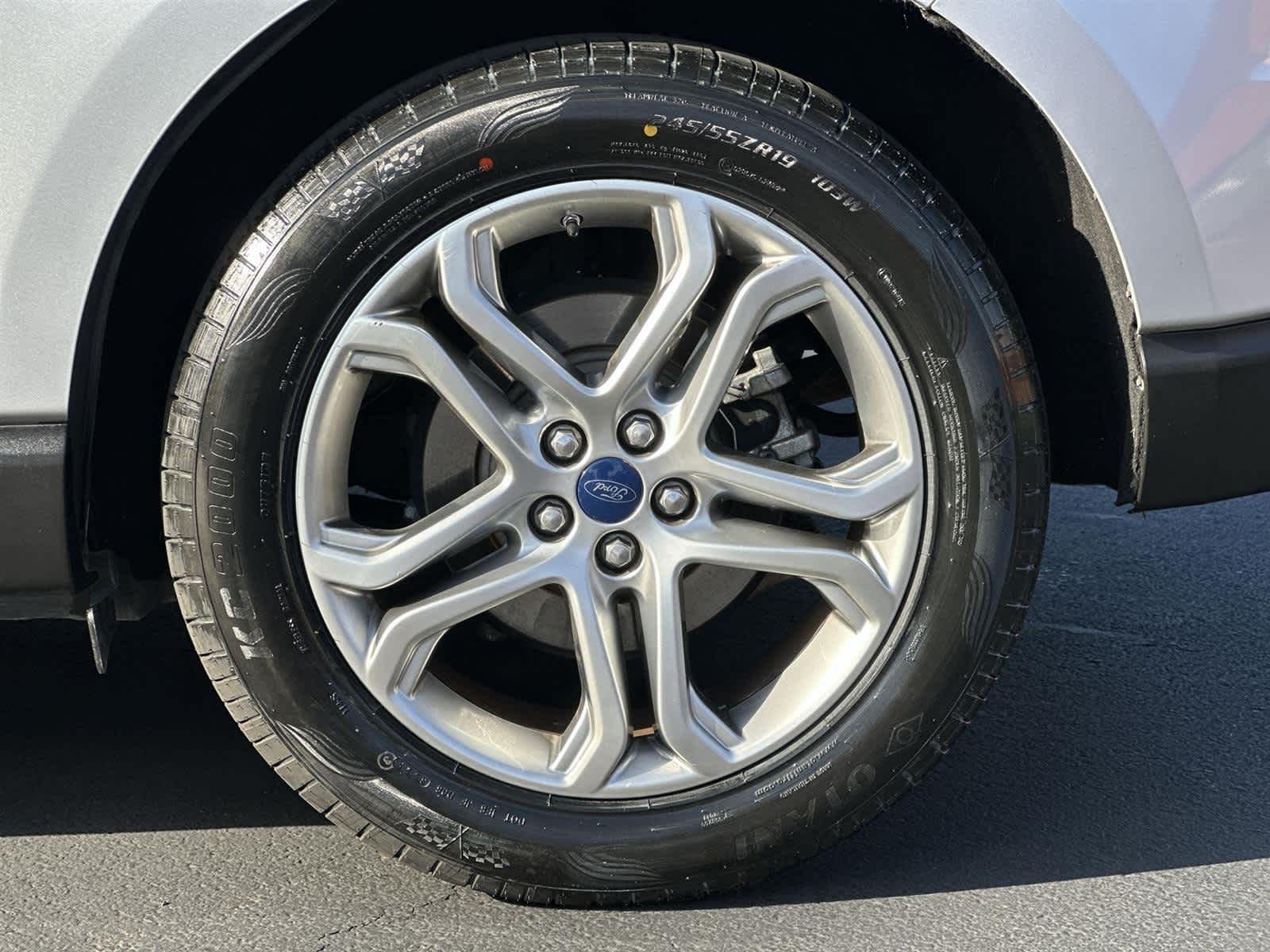 Thumbnail: 2016 Ford Edge - 8