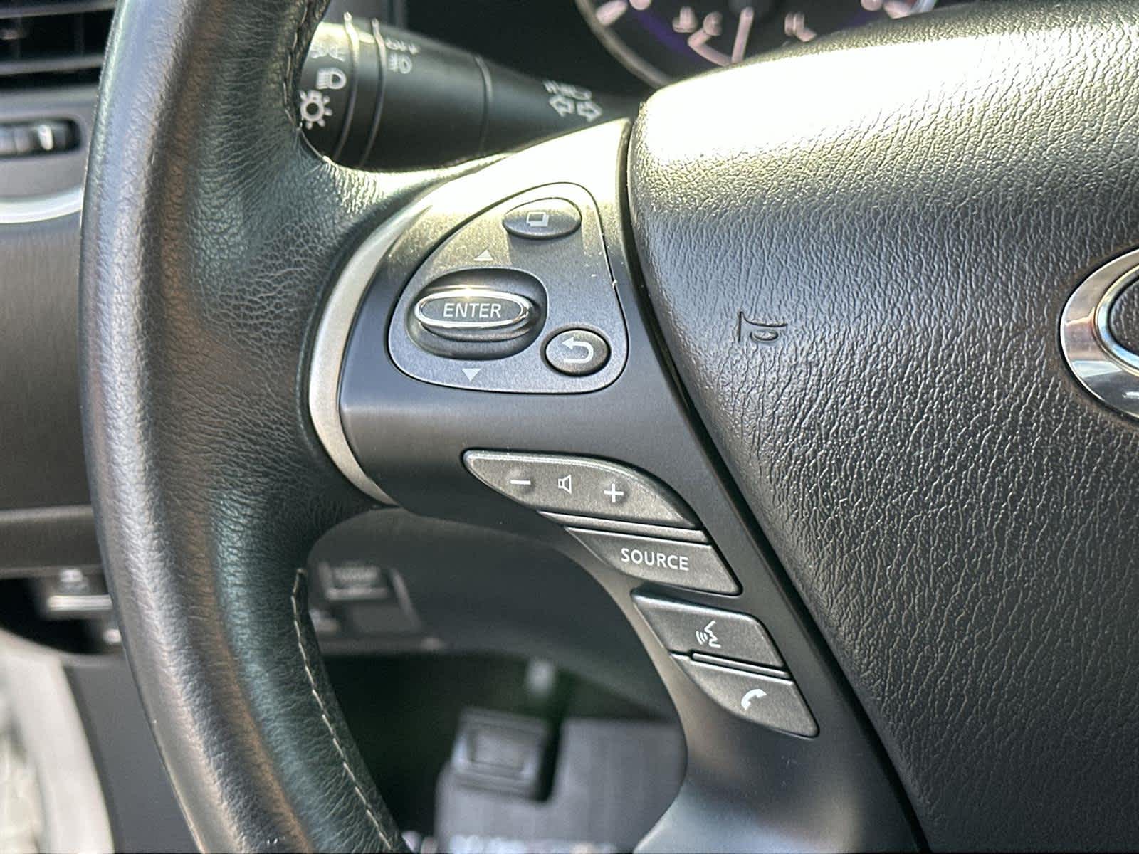 Thumbnail: 2016 INFINITI QX60 - 24