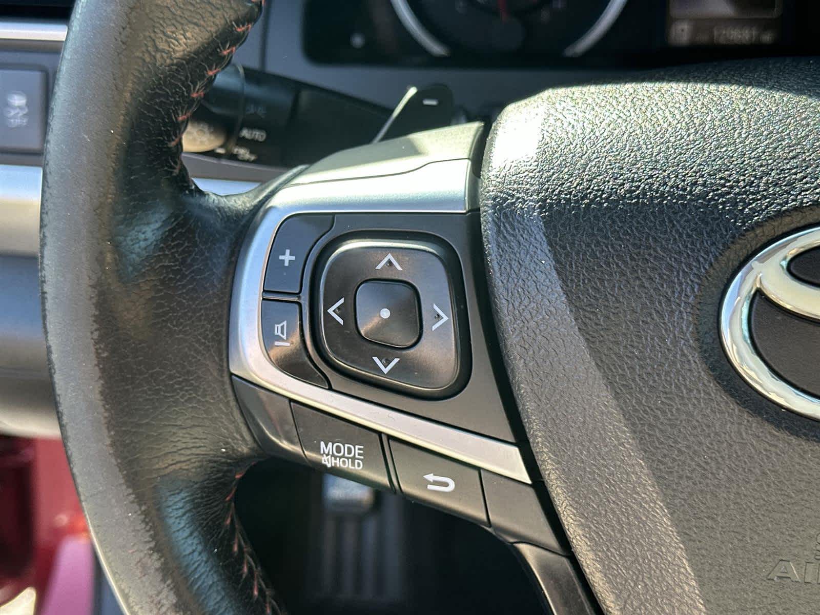 Thumbnail: 2015 Toyota Camry - 22