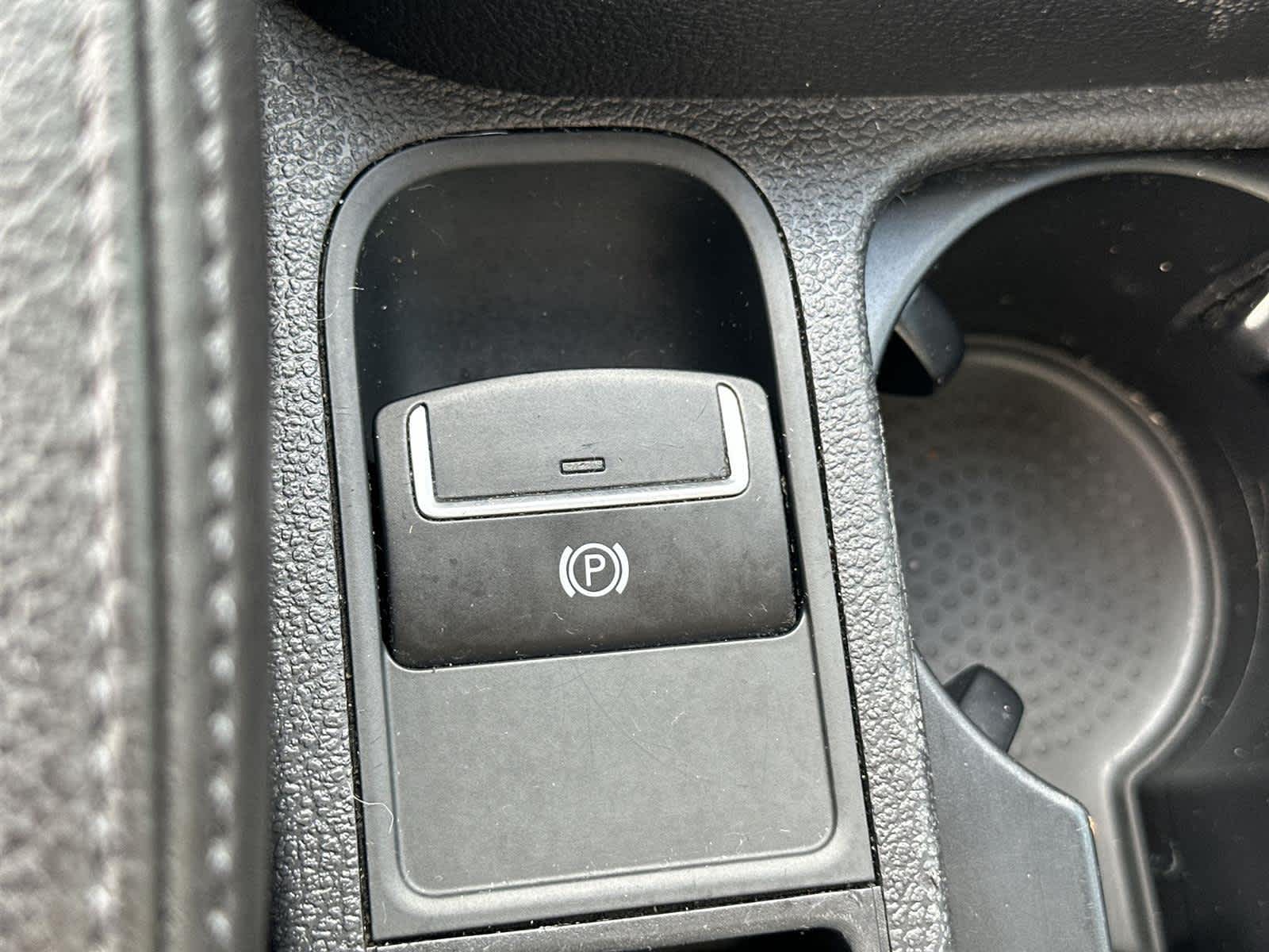 Thumbnail: 2017 Volkswagen Tiguan - 27