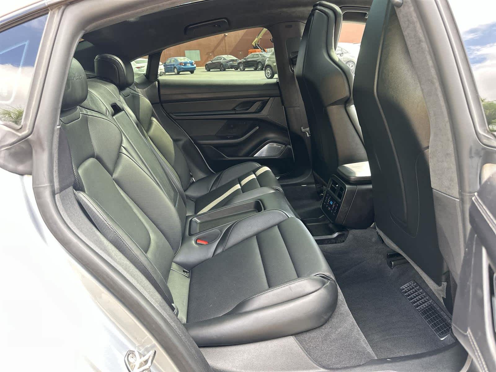 Thumbnail: 2020 Porsche Taycan - 13