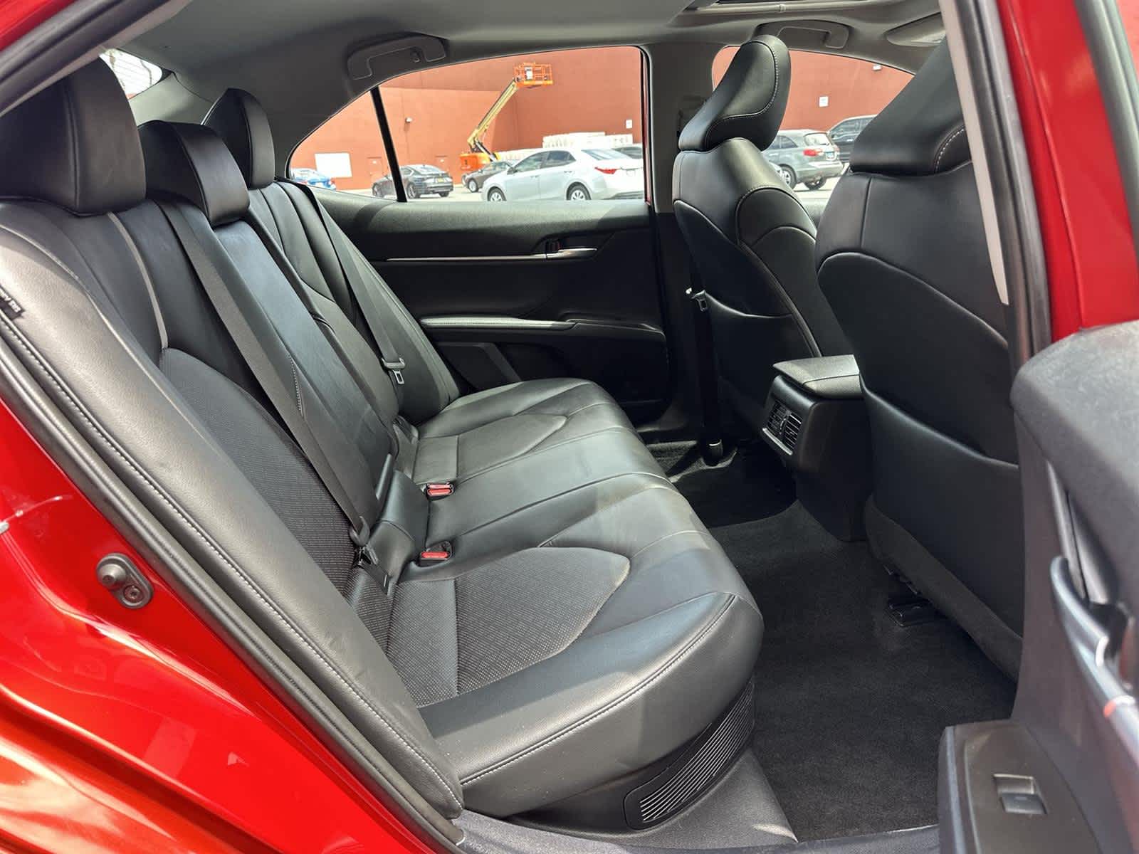 Thumbnail: 2022 Toyota Camry - 13