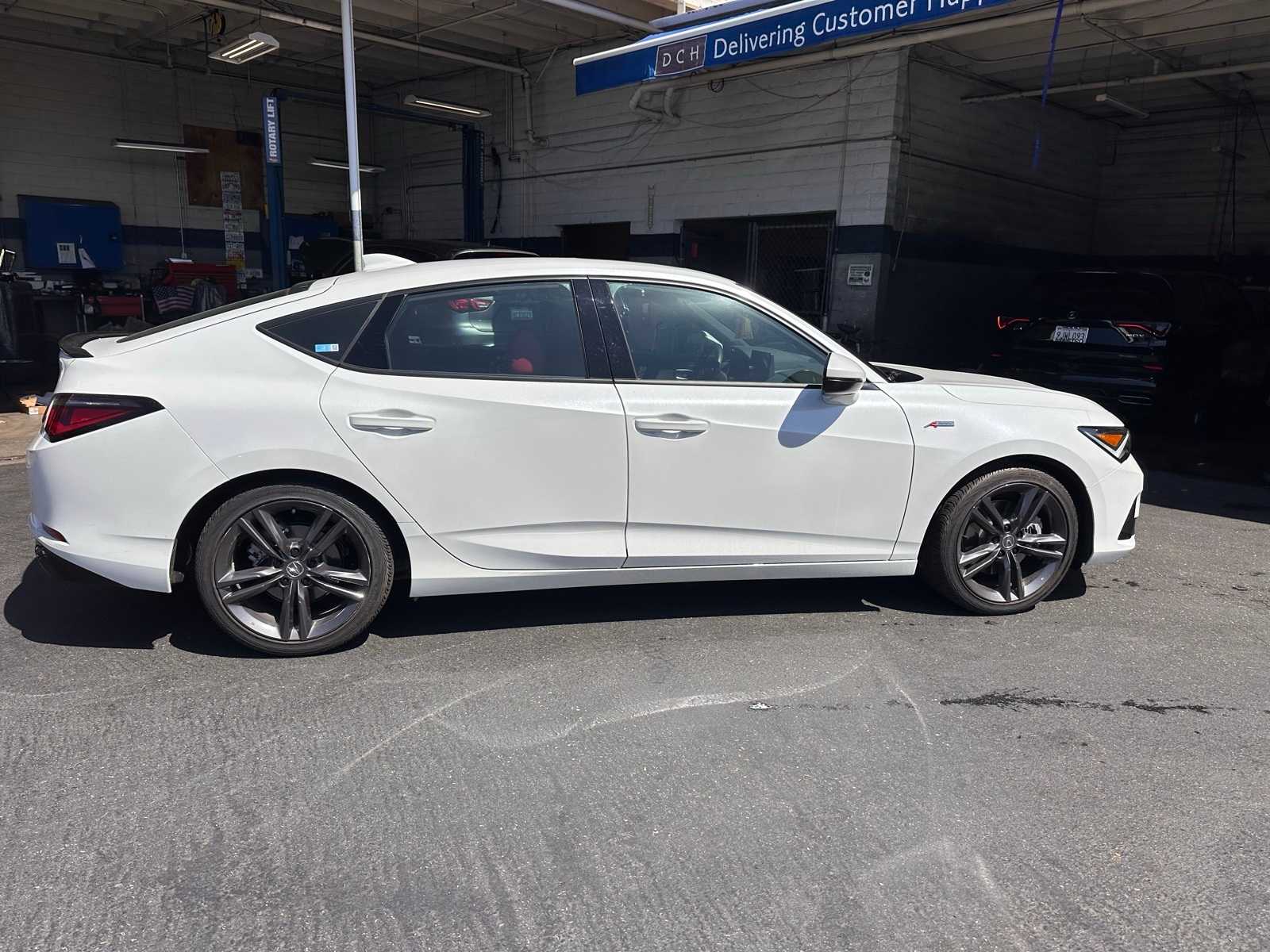 Thumbnail: 2023 Acura Integra - 7