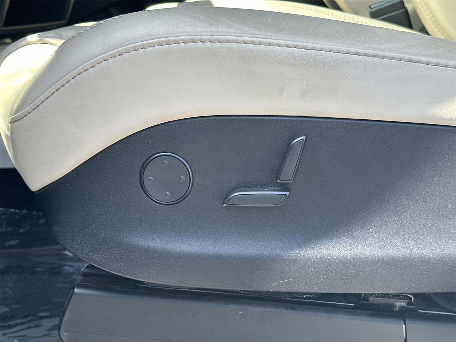 Thumbnail: 2018 Tesla Model X - 23