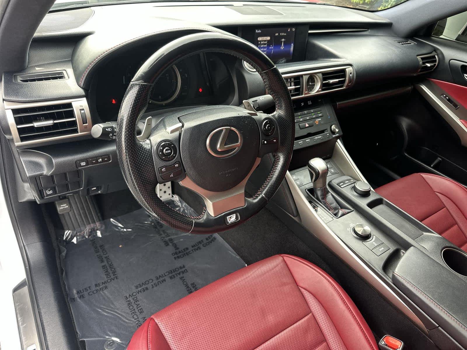 Thumbnail: 2016 Lexus IS - 2