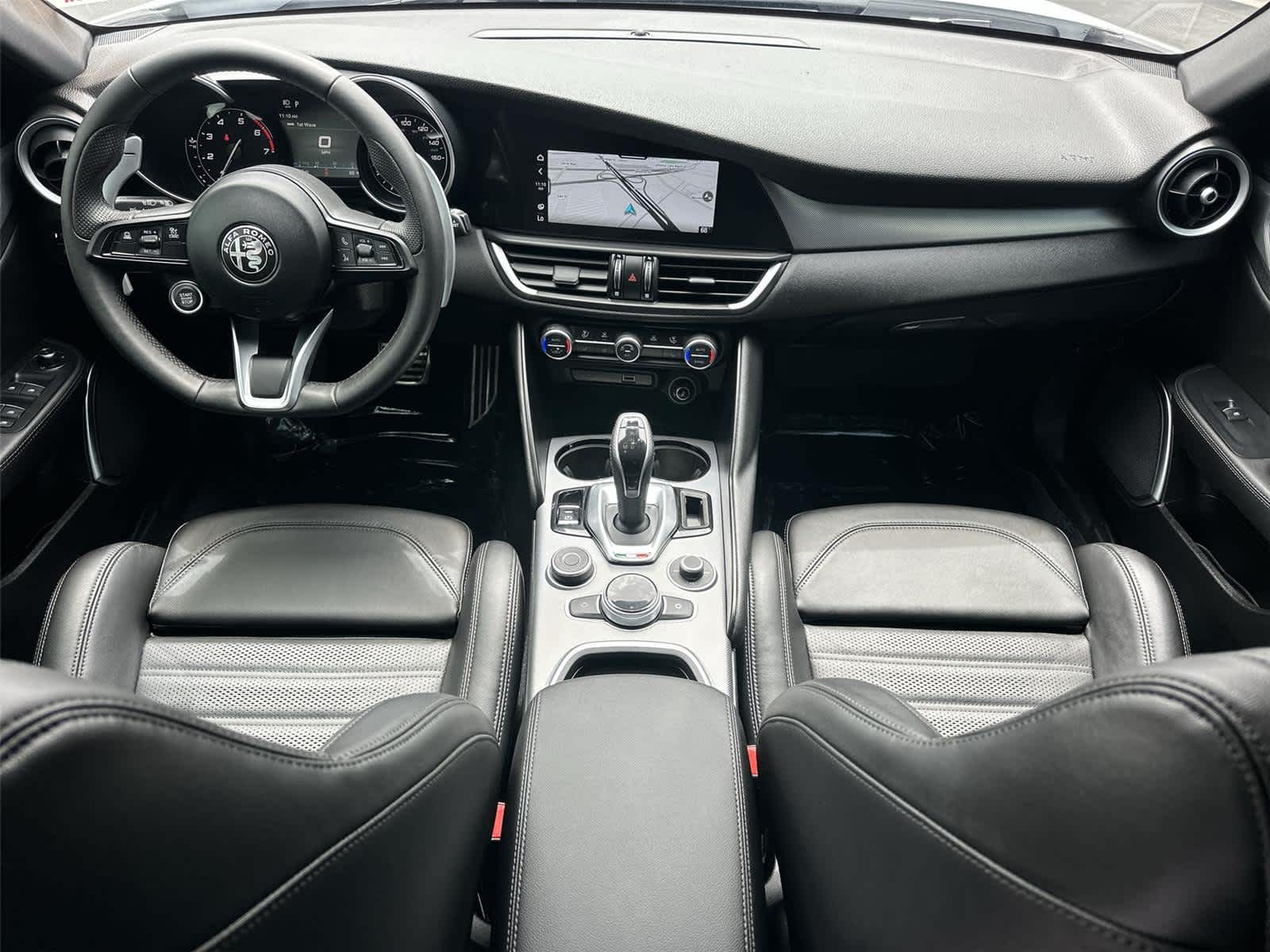 Thumbnail: 2023 Alfa Romeo Giulia - 10