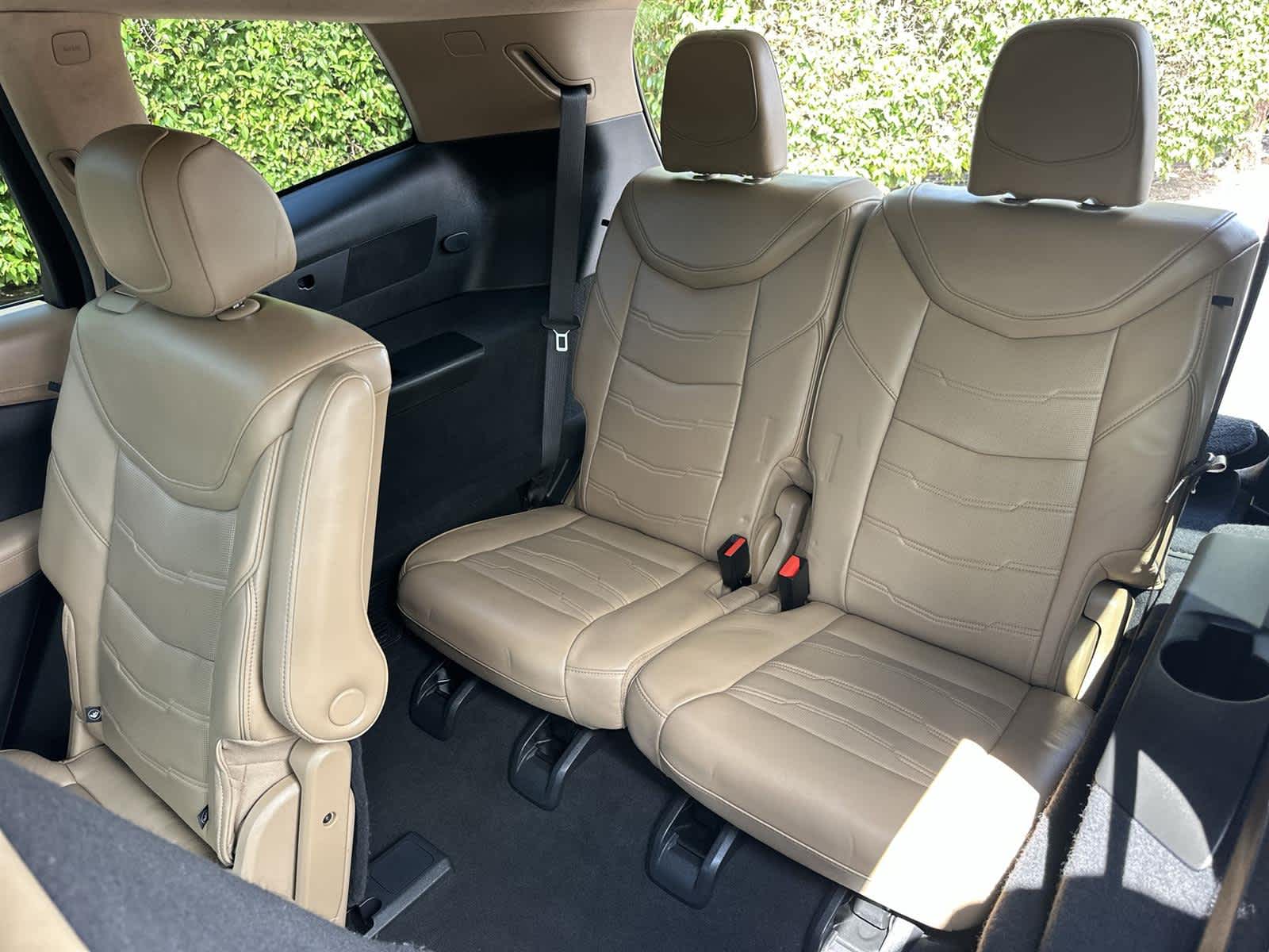 Thumbnail: 2020 Cadillac XT6 - 32