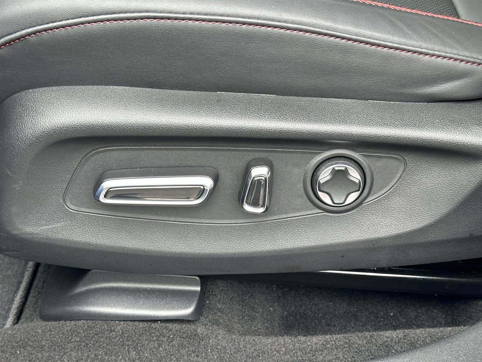 Thumbnail: 2025 Acura ADX - 23