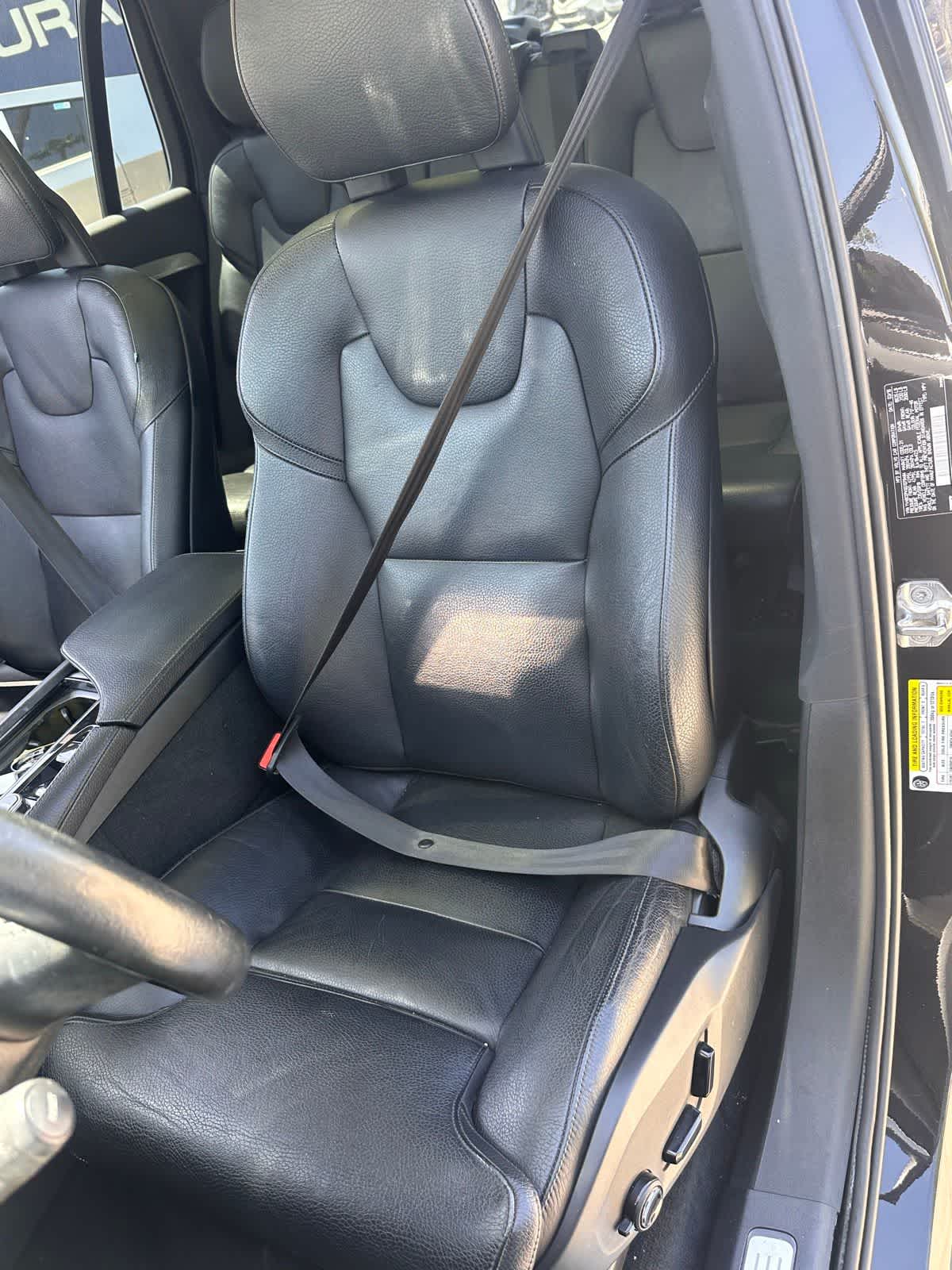 Thumbnail: 2016 Volvo XC90 - 14