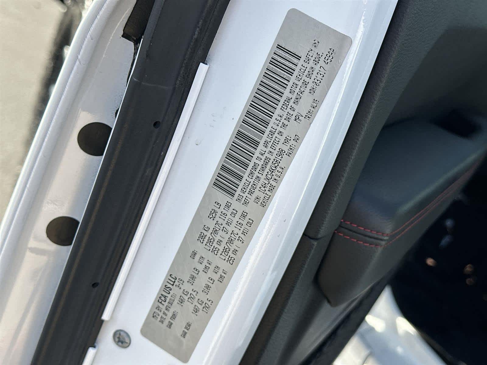 Thumbnail: 2019 Jeep Wrangler - 22