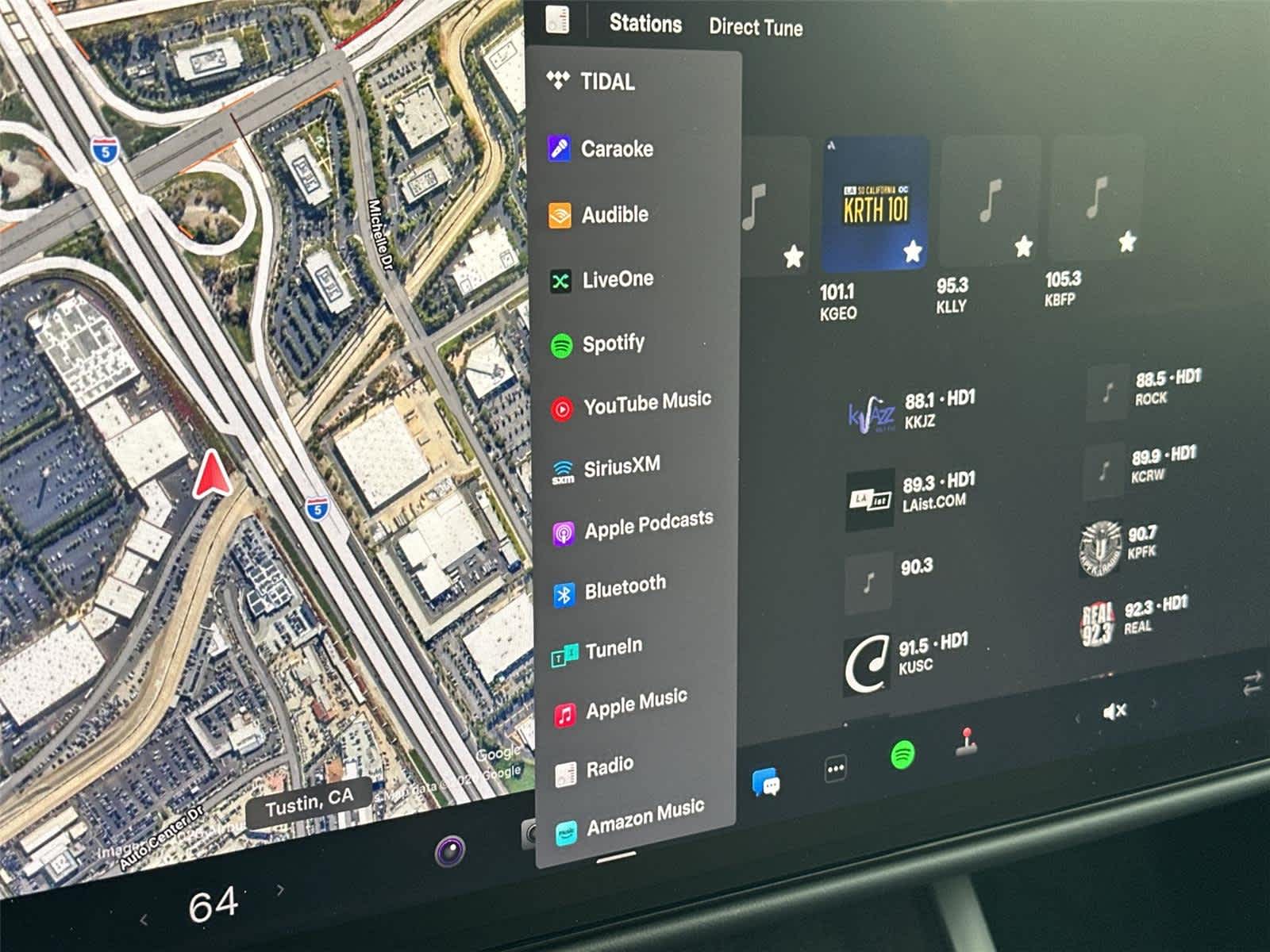Thumbnail: 2023 Tesla Model X - 17