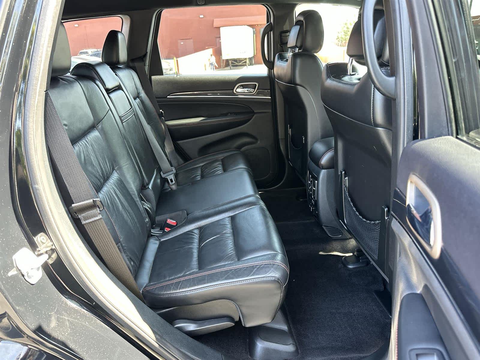 Thumbnail: 2017 Jeep Grand Cherokee - 13